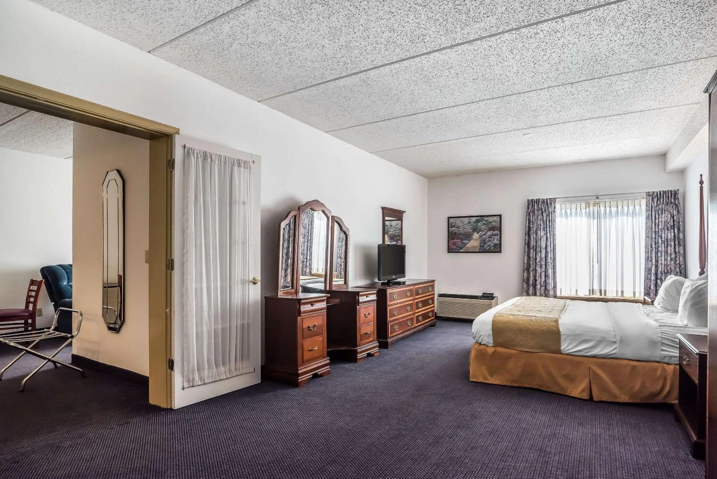 Bedroom, Bed in Quality Inn & Suites Albany Airport