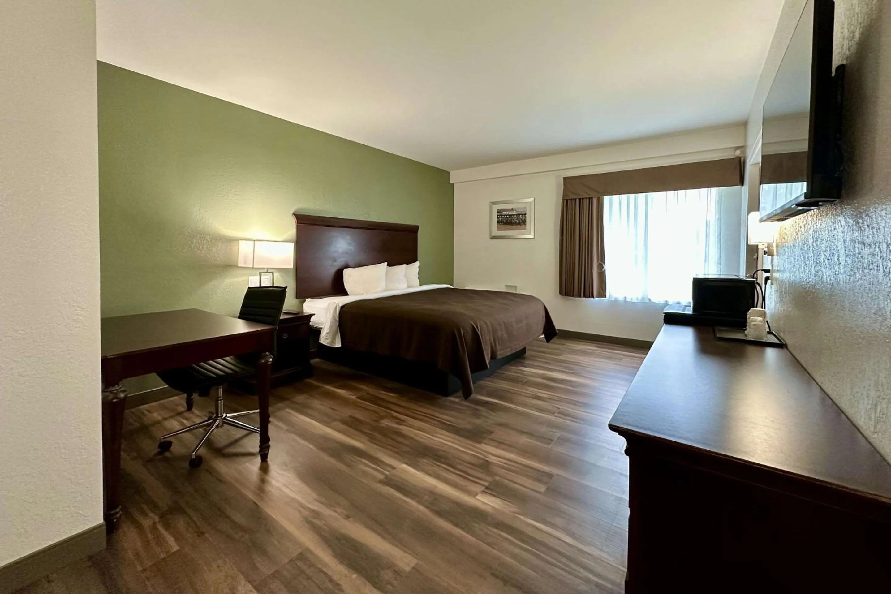 Bedroom, Bed in Quality Inn & Suites Albany Airport