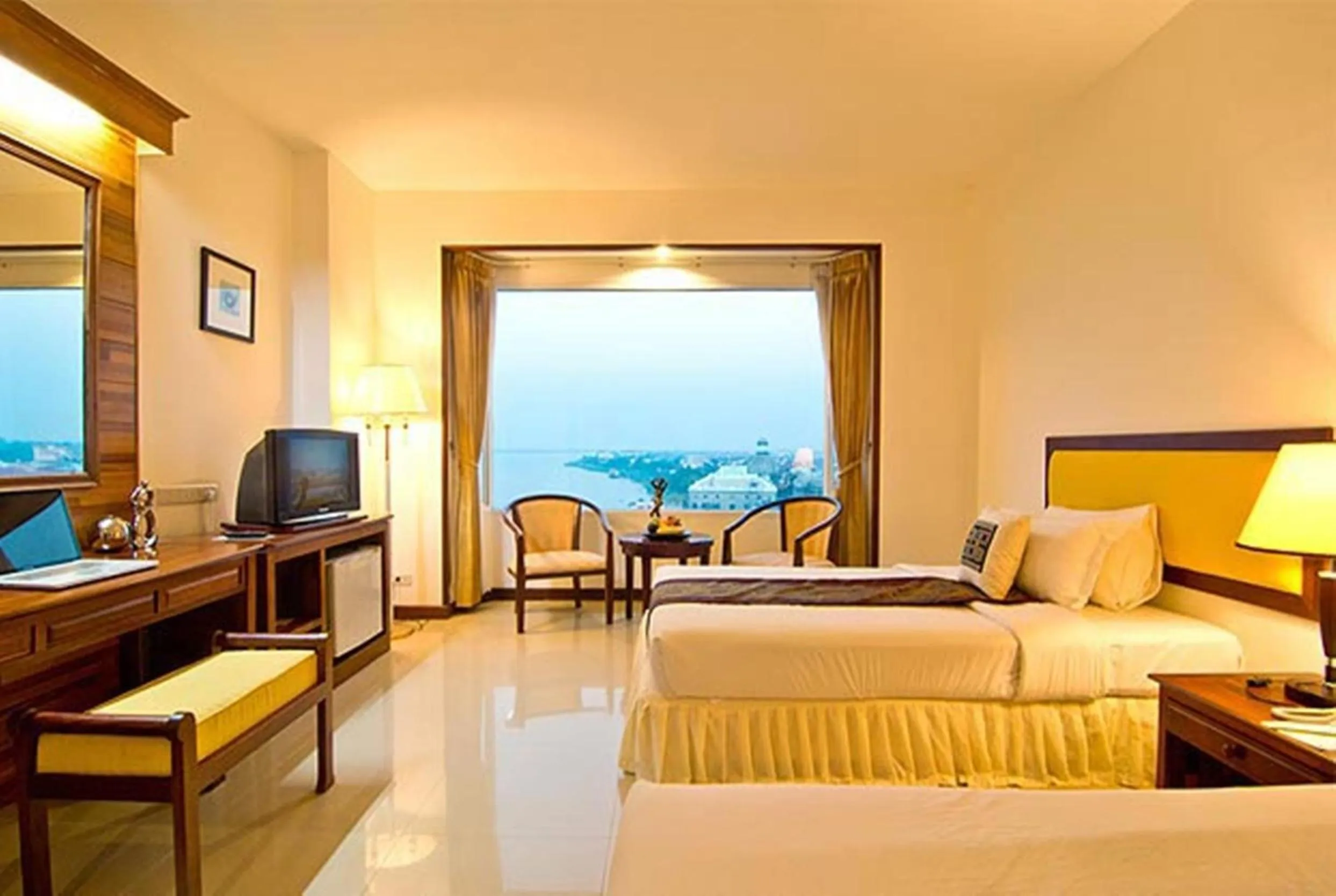 Bed in Champasak Grand Hotel