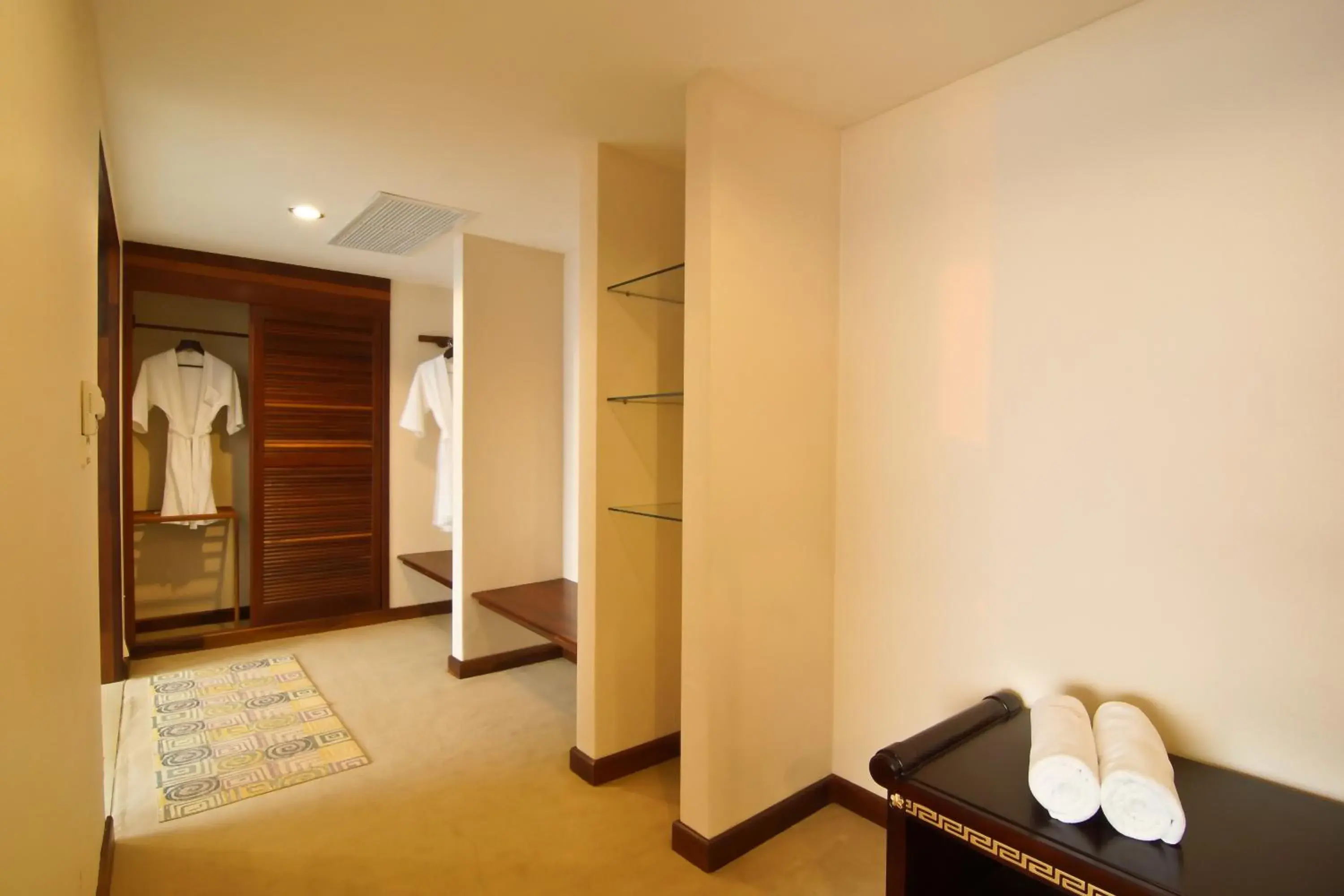 Executive Suite with River View in Champasak Grand Hotel Executive Suite with River View in Champasak Grand Hotel