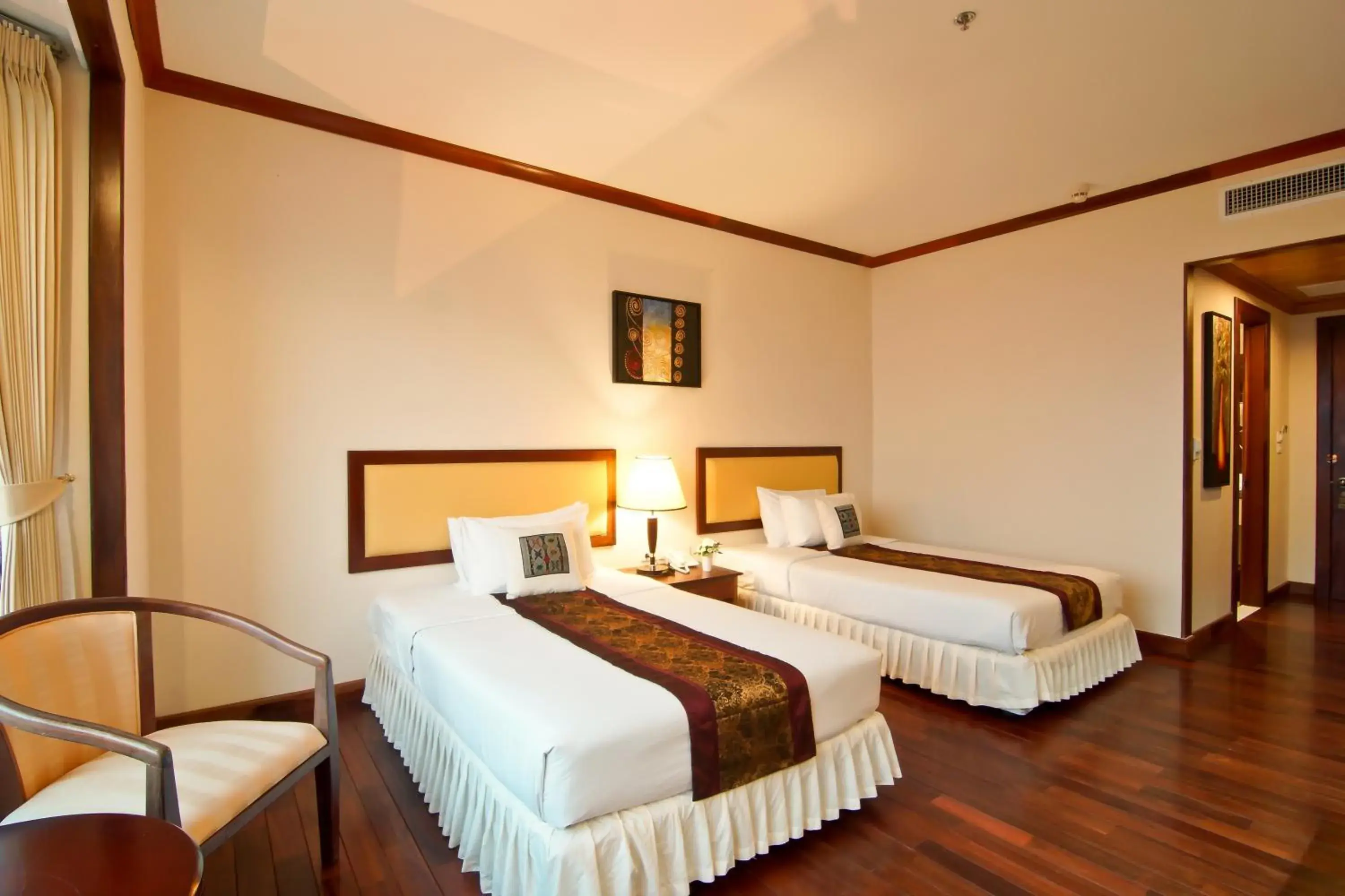 Superior Room in Champasak Grand Hotel Superior Room in Champasak Grand Hotel