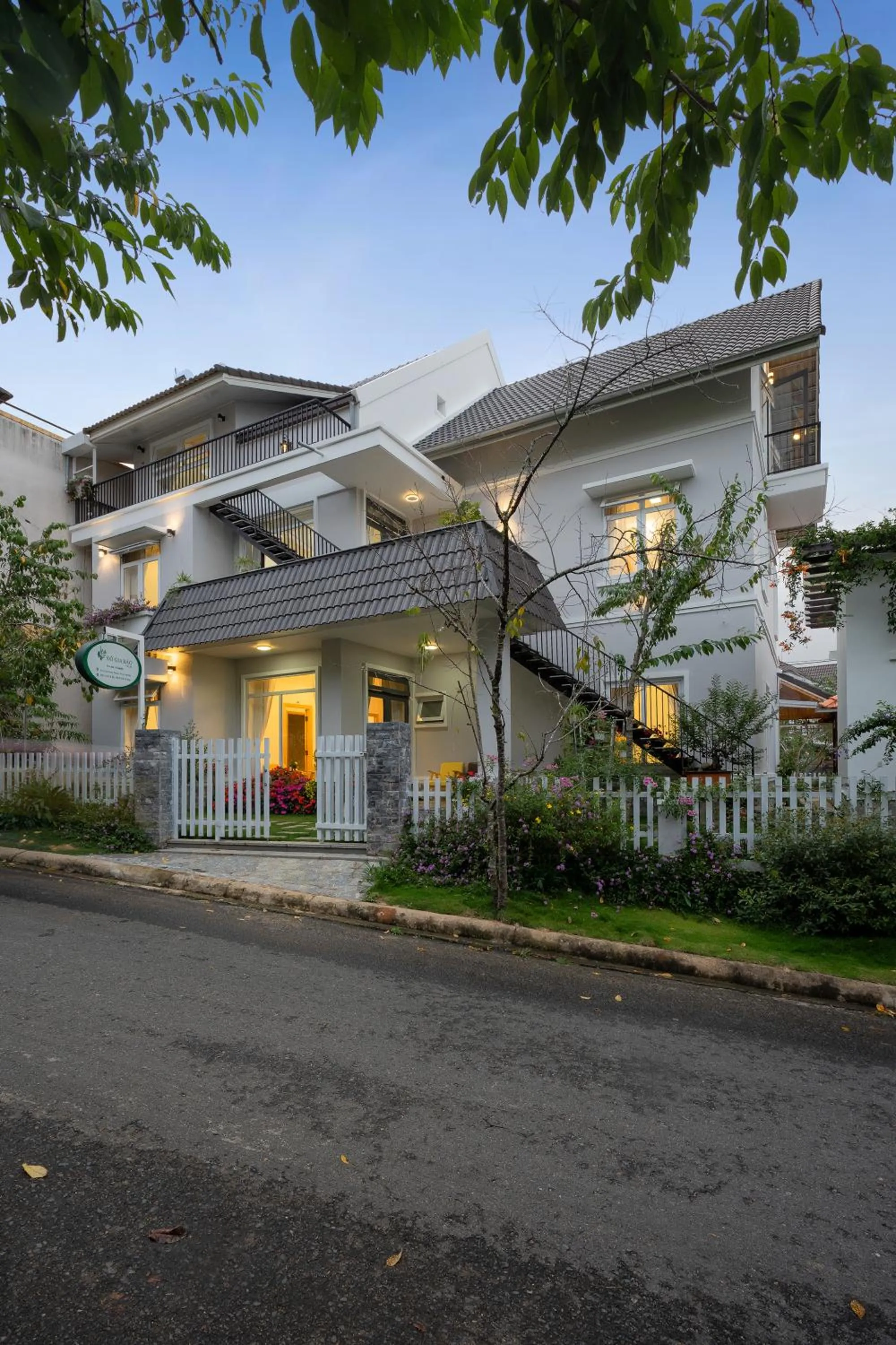 Facade/entrance in Đỗ Gia Bảo Villa