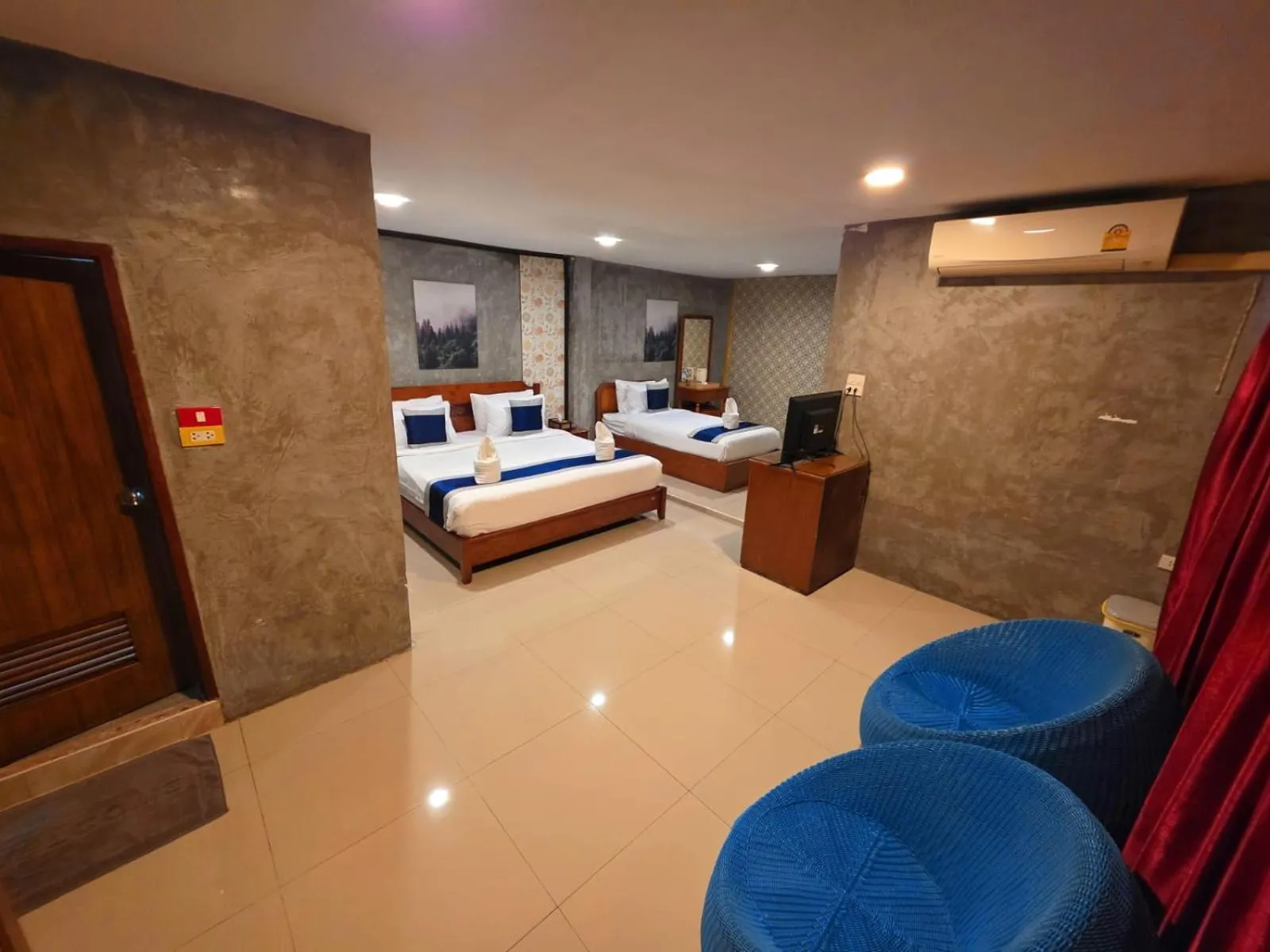 Bed in Star Residency Hotel