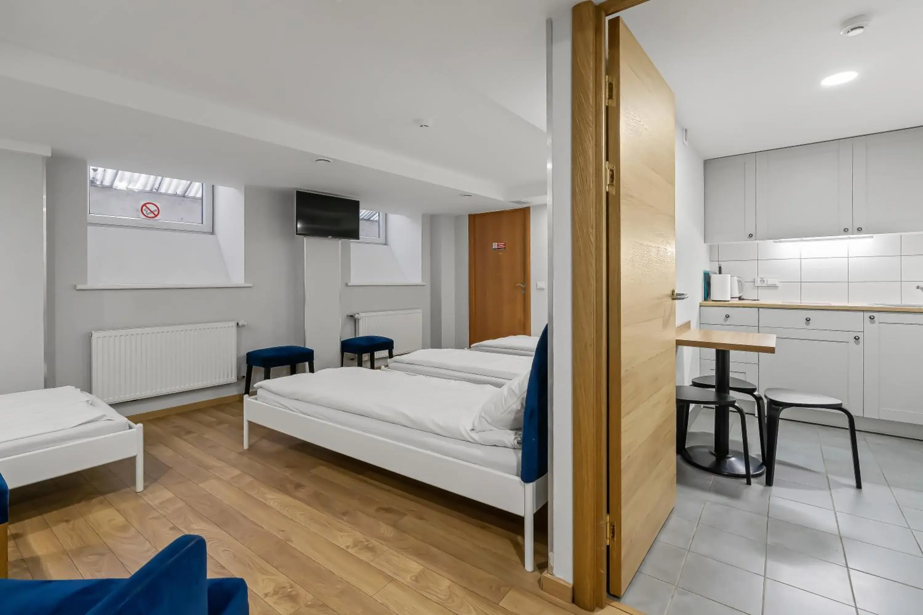 Superior Quadruple Room with Private Bathroom in Stay Express Superior Quadruple Room with Private Bathroom in Stay Express