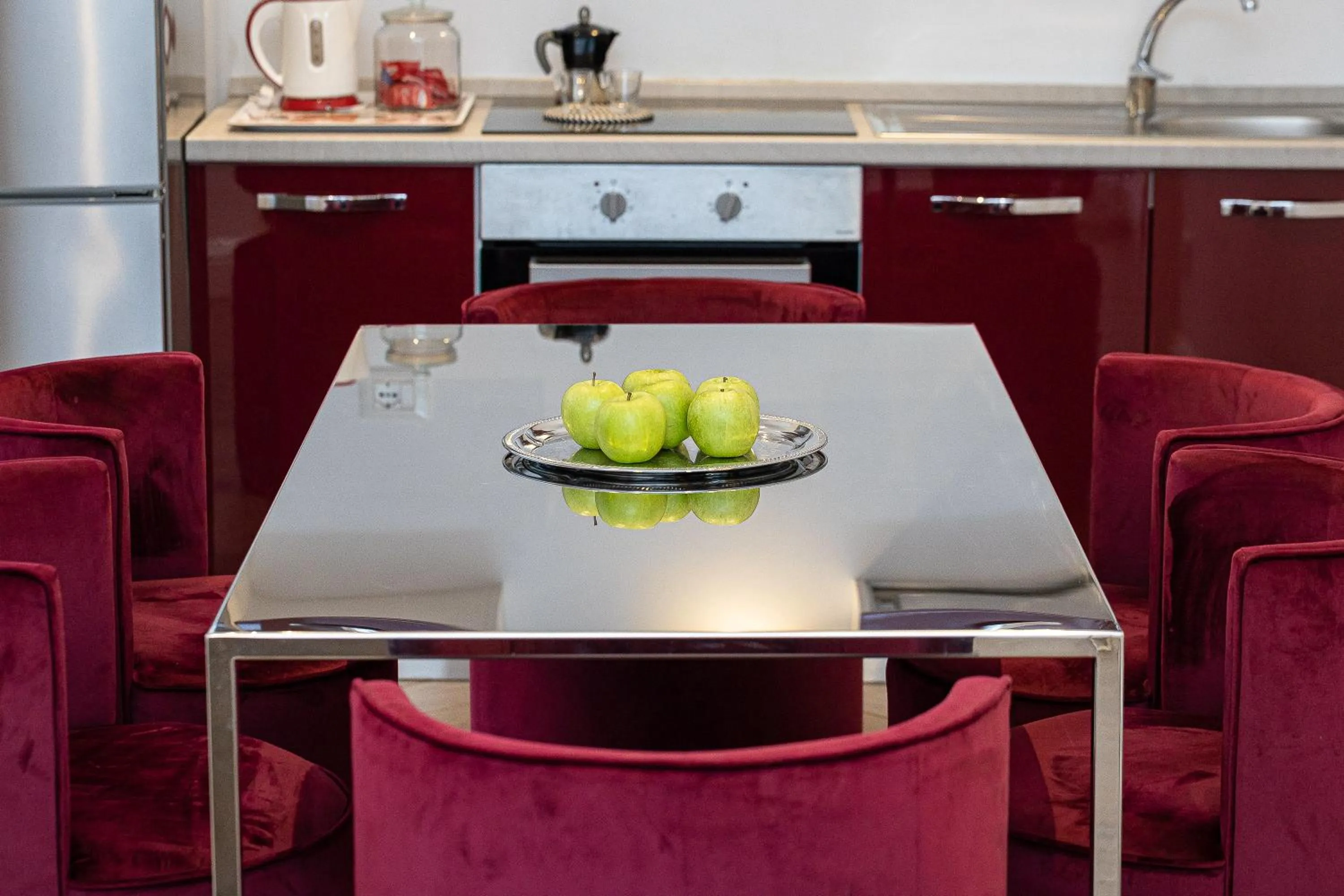 Dining area in SPA Apartment Via Barberini