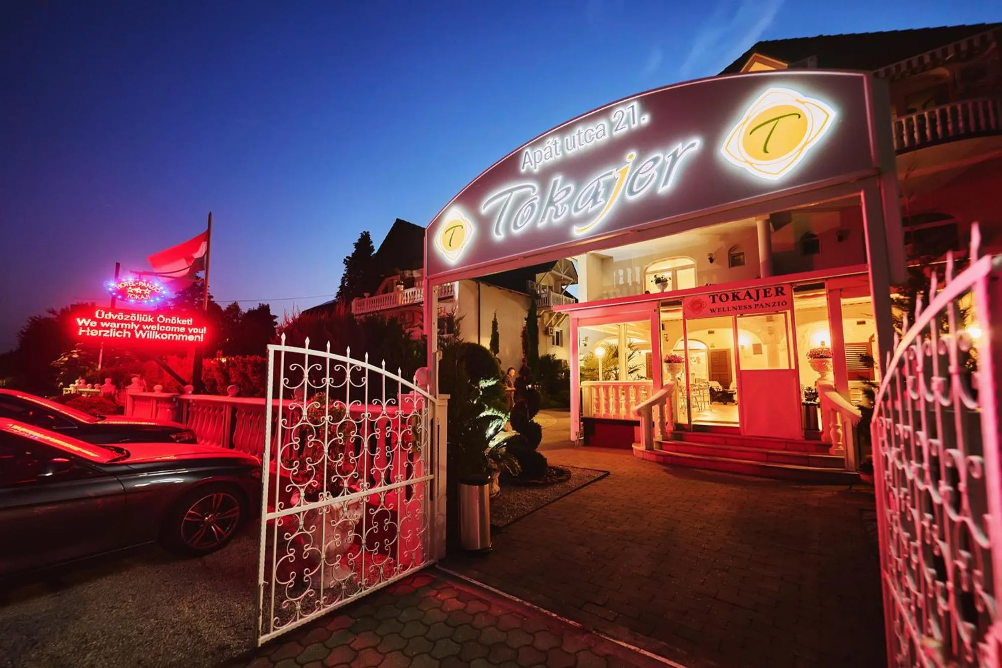 Facade/entrance in Tokajer Wellness Panzió