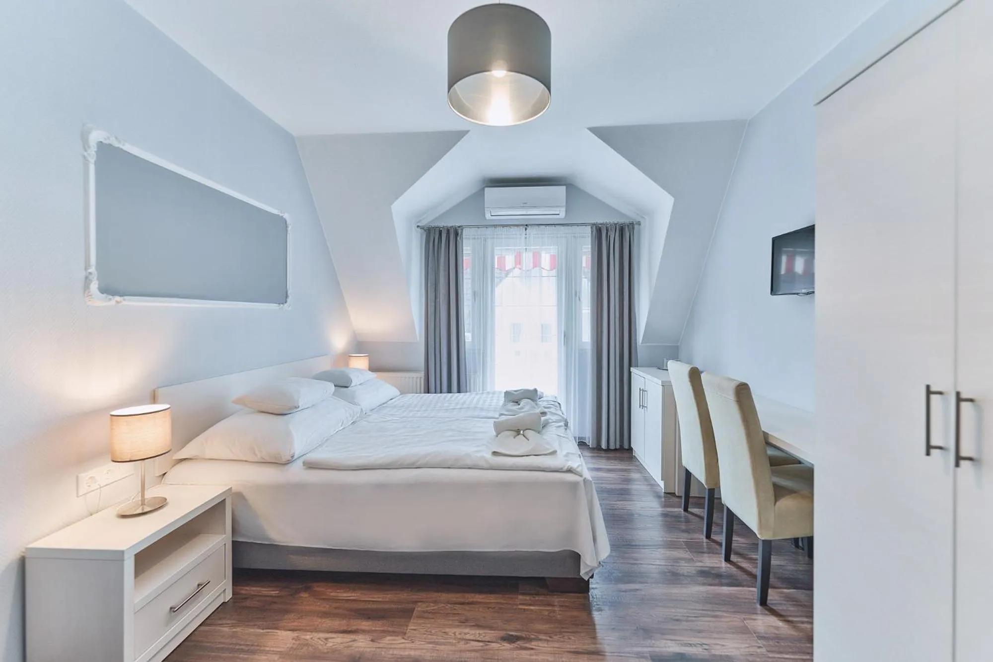 Bed in Tokajer Wellness Panzió