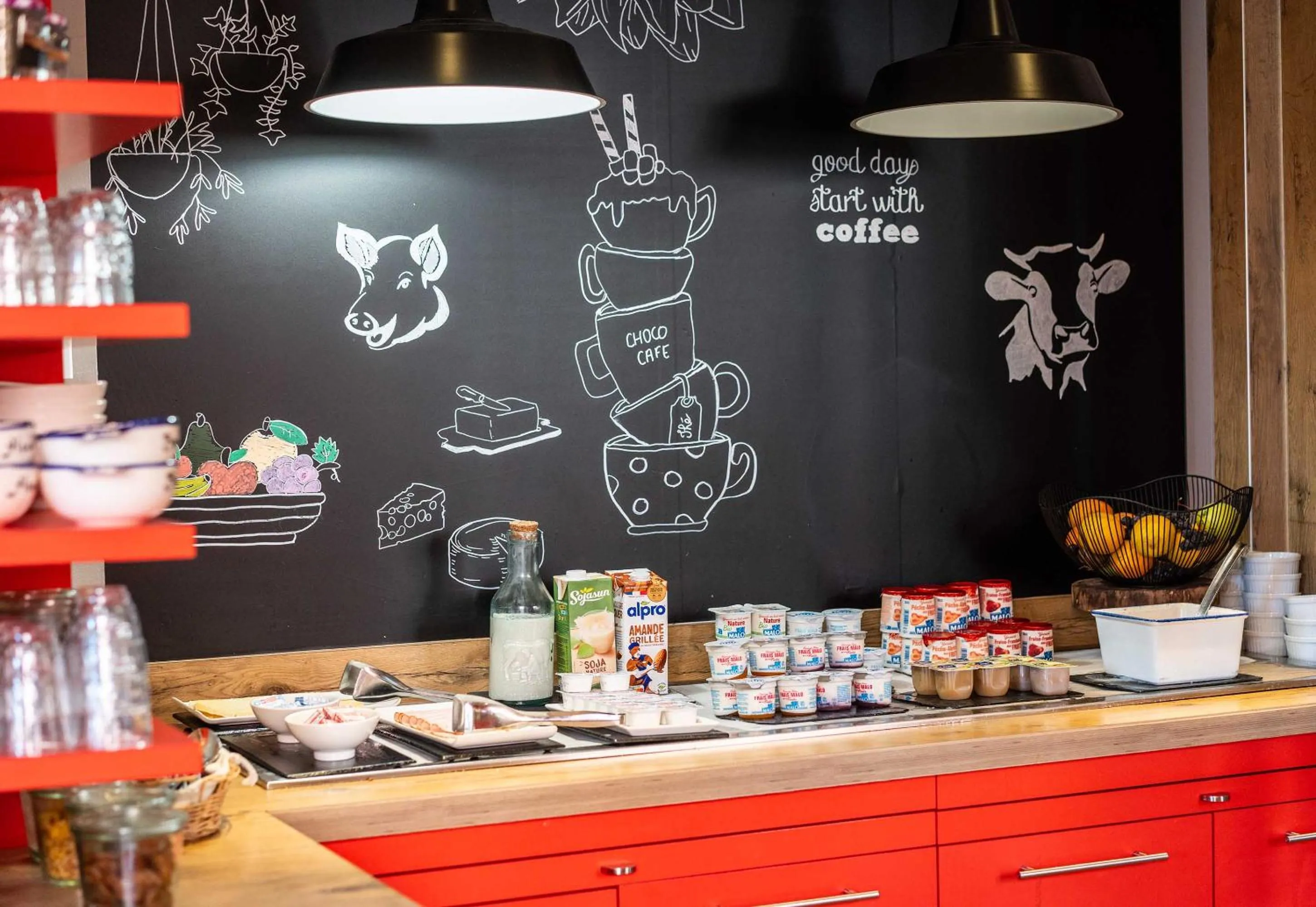 Breakfast in B&B HOTEL Limoges 3