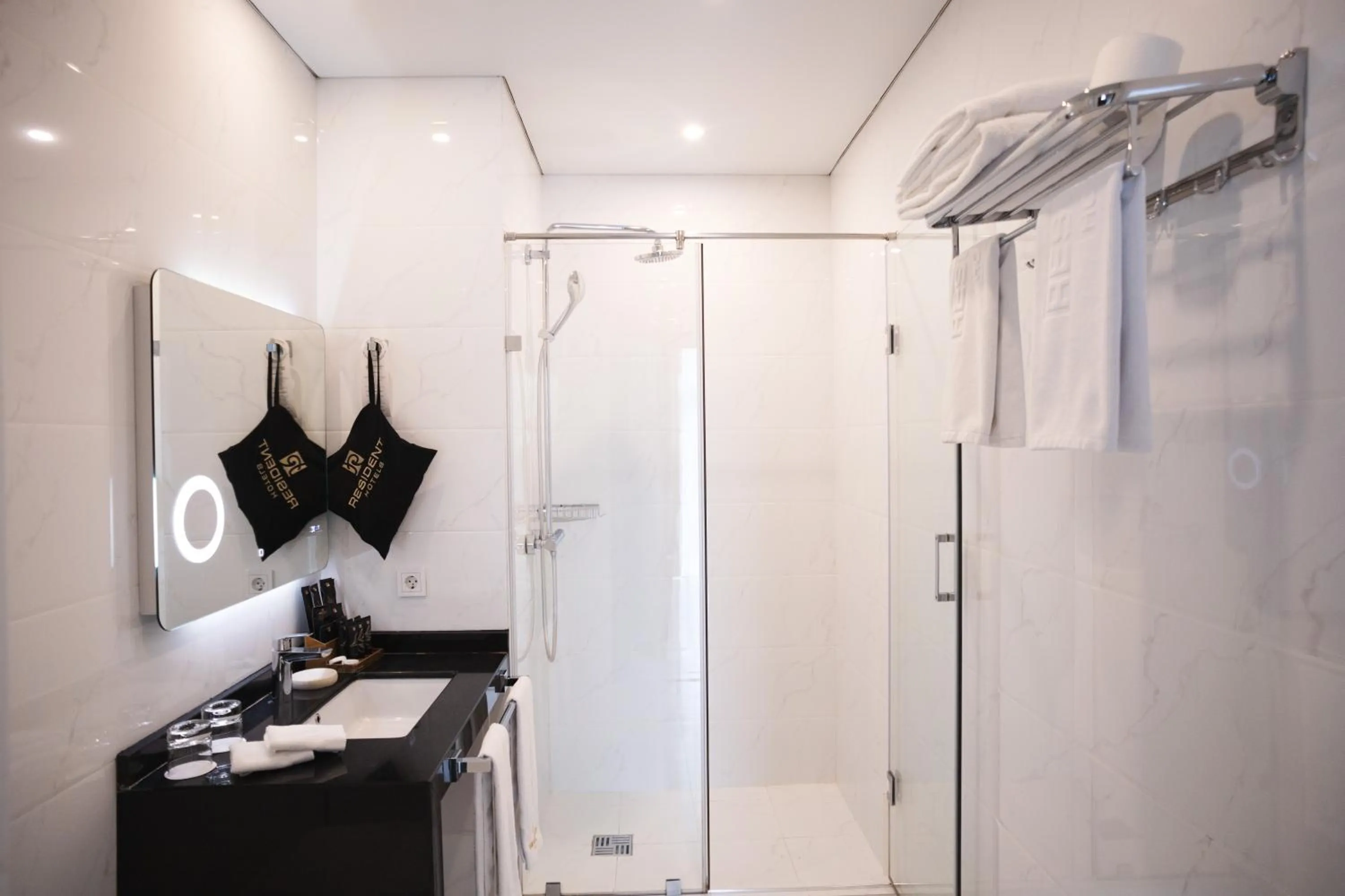 Shower in Resident City Hotel