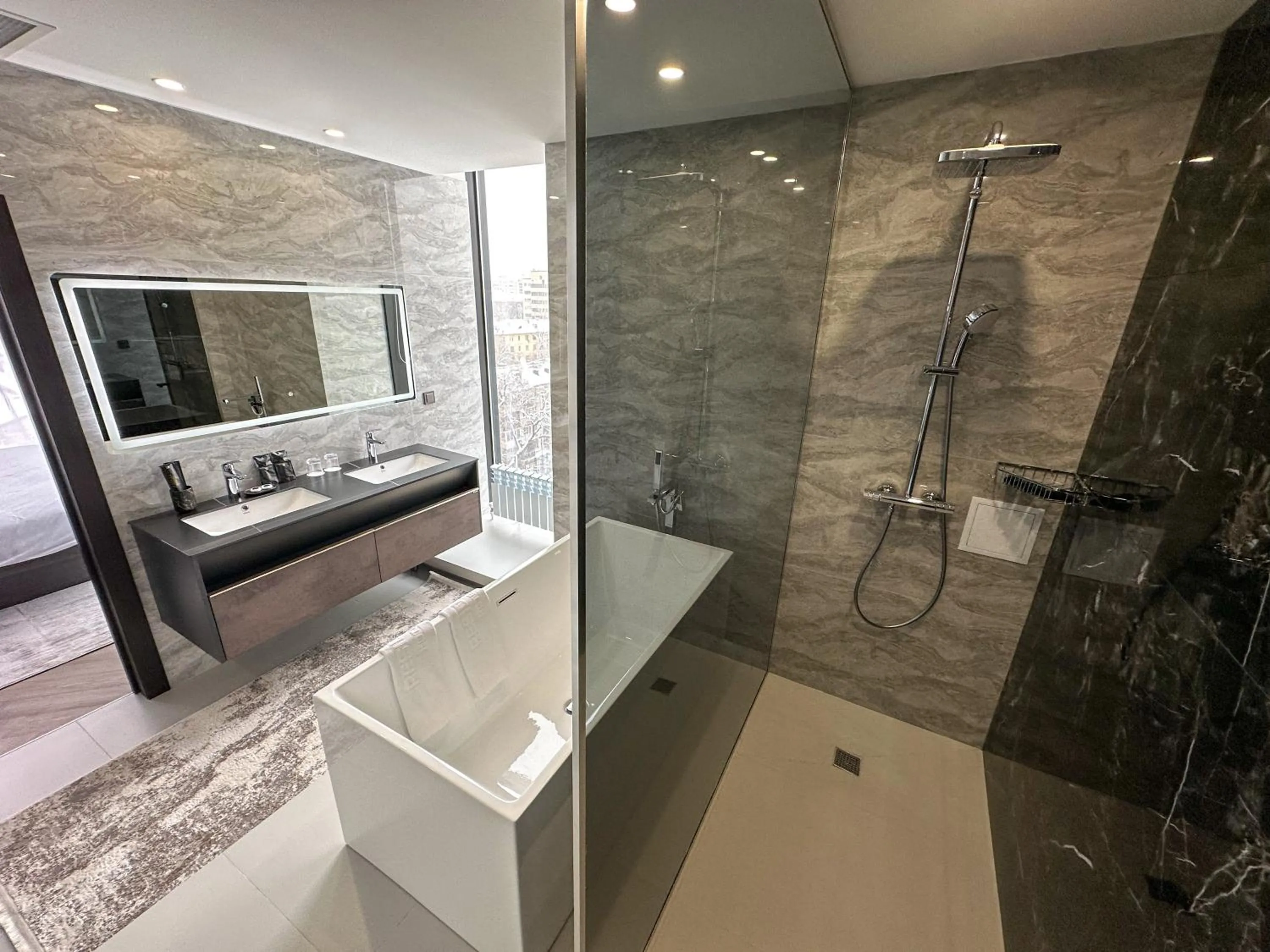 Bathroom in Resident City Hotel