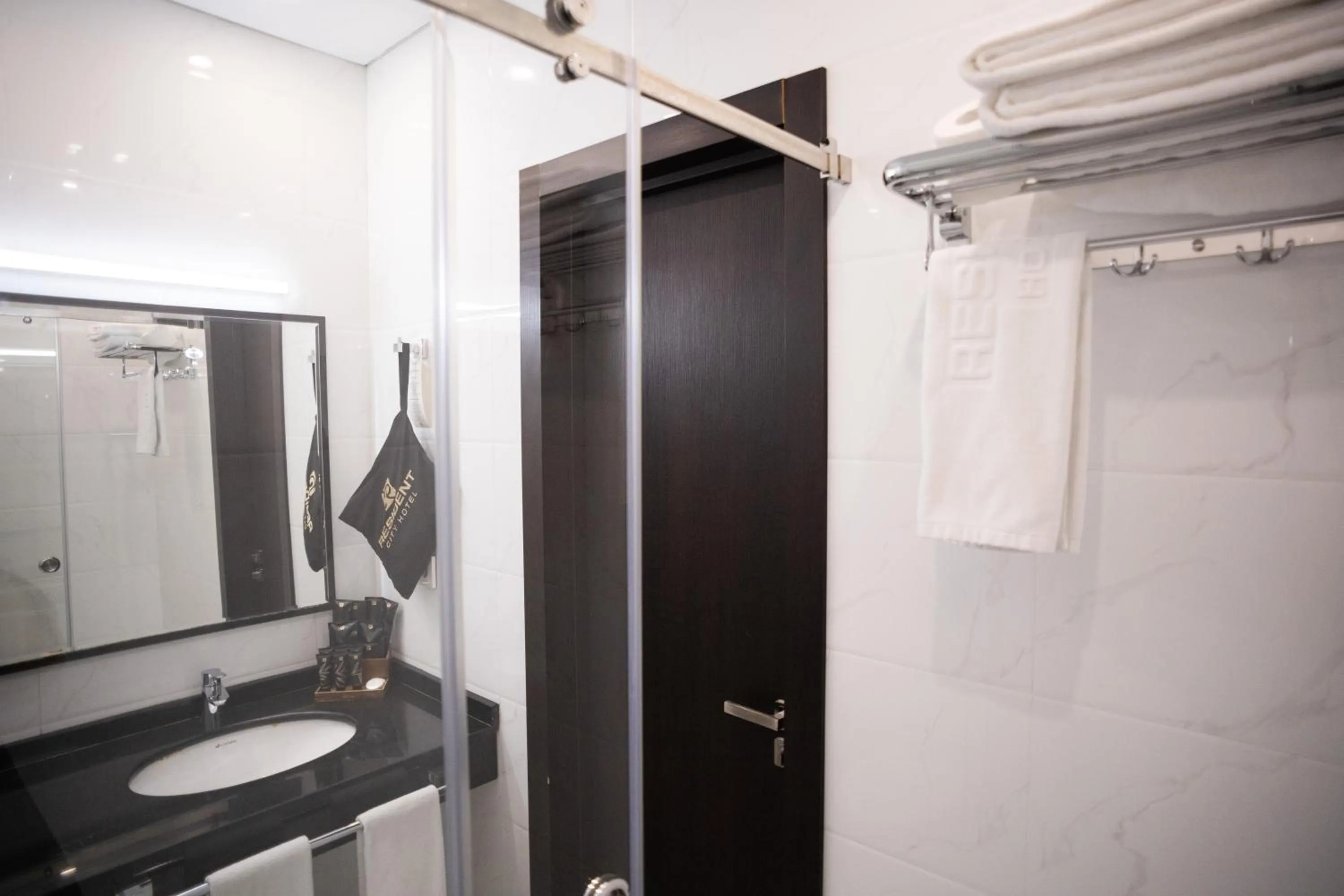 Shower in Resident City Hotel