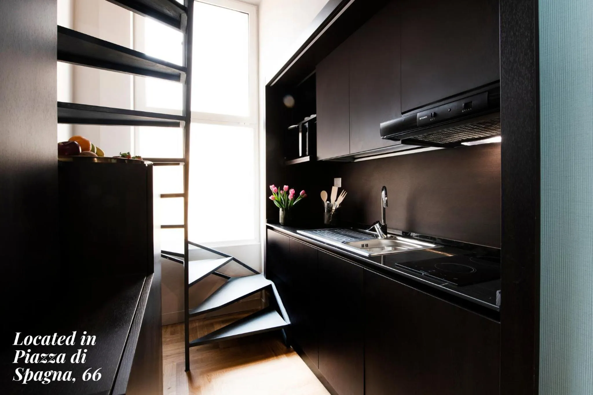Kitchen or kitchenette in Hotel 55 Fifty-Five - Maison d'Art Collection