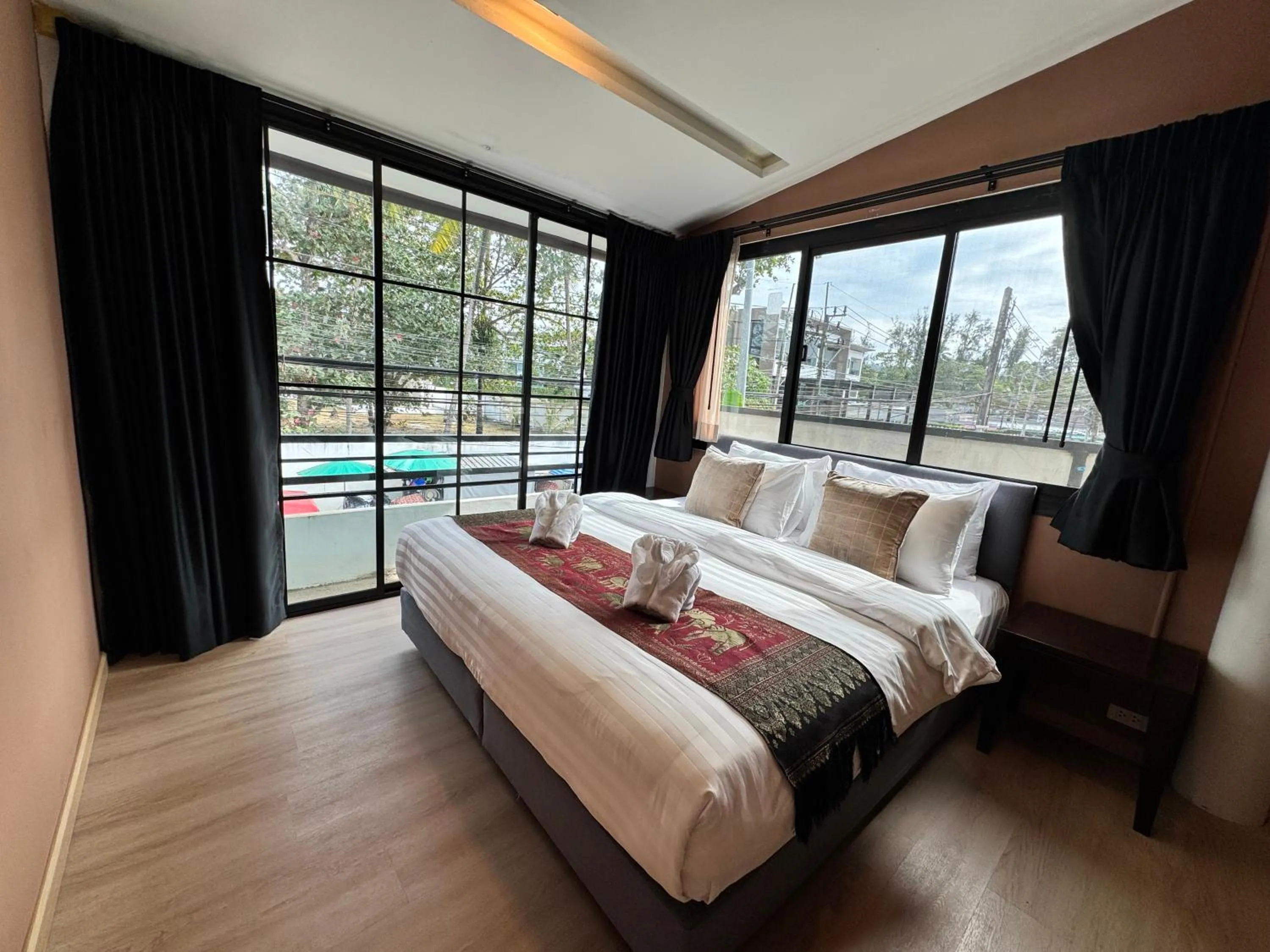 Bed in Naiyang Discovery Beach Resort