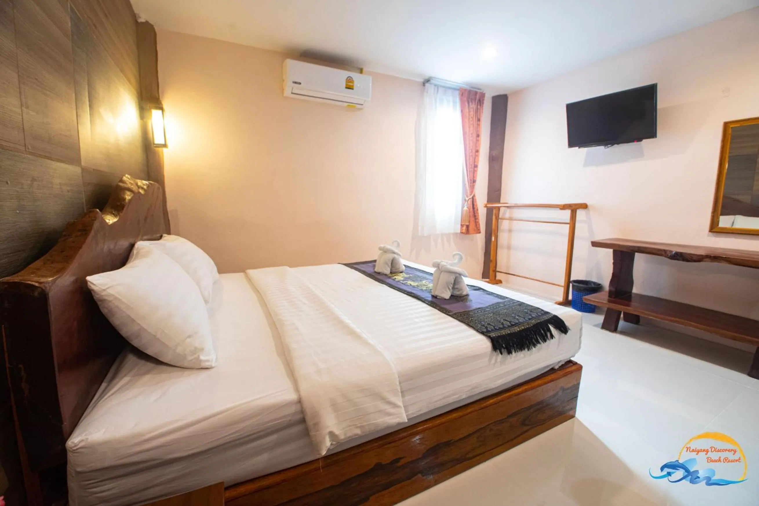 Photo of the whole room, Bed in Naiyang Discovery Beach Resort