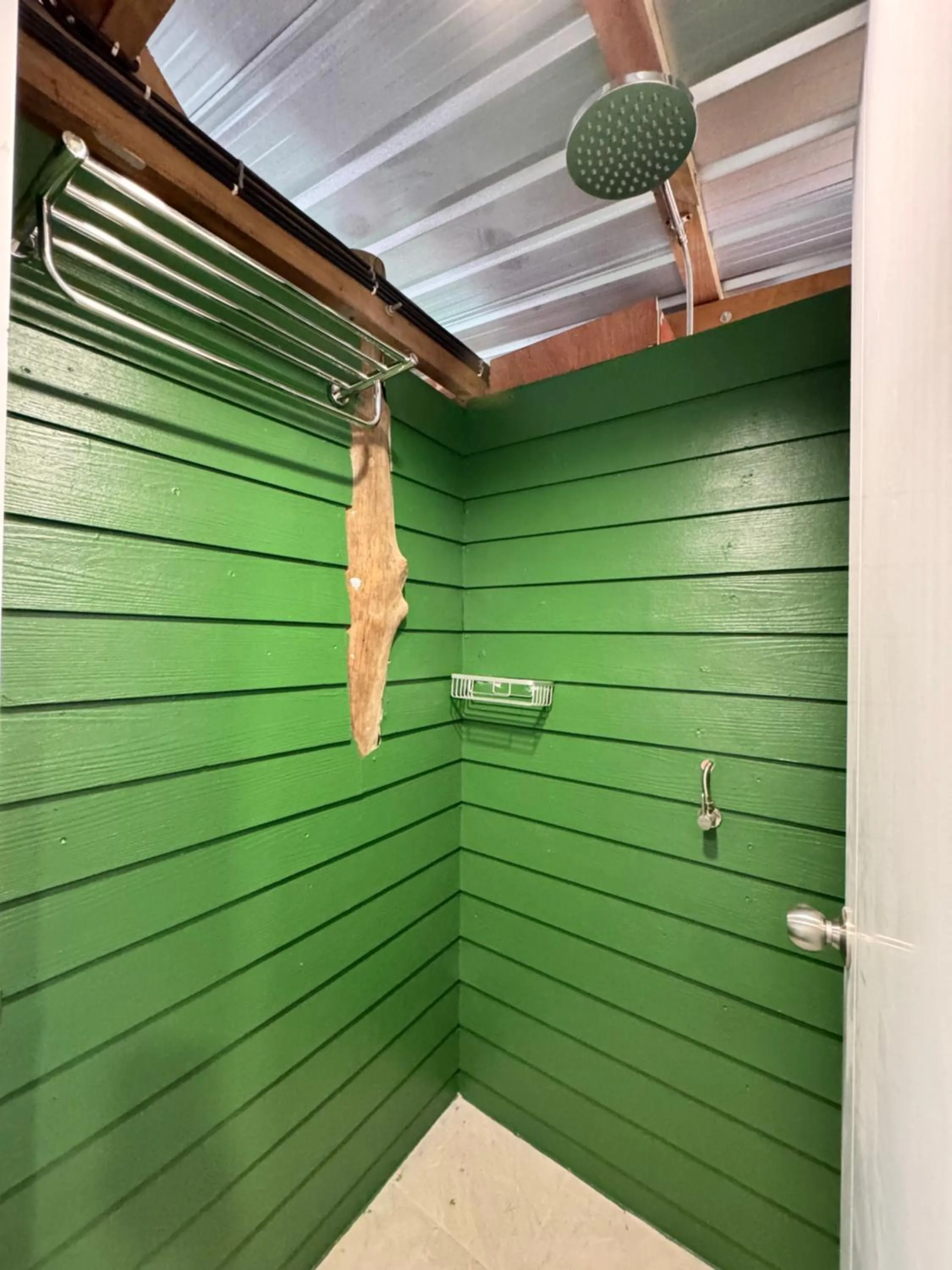 Shower in Naiyang Discovery Beach Resort