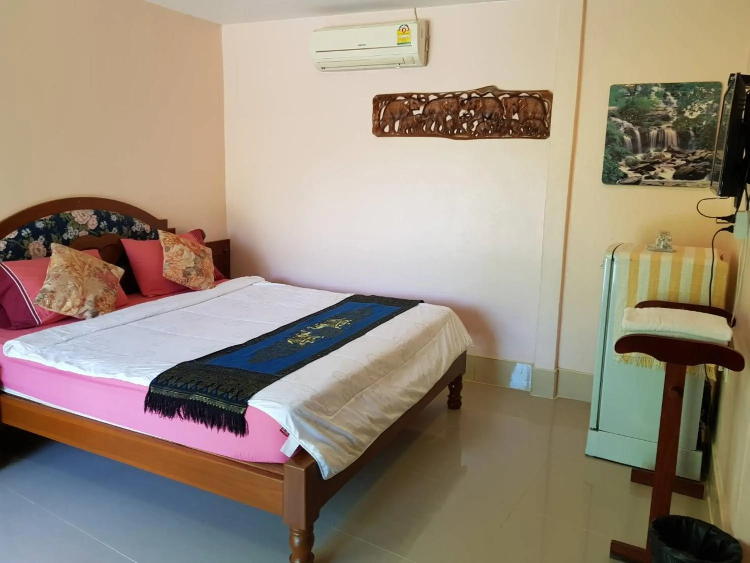 Standard Double Room in Discovery House Hotel SHA Plus Standard Double Room in Discovery House Hotel SHA Plus