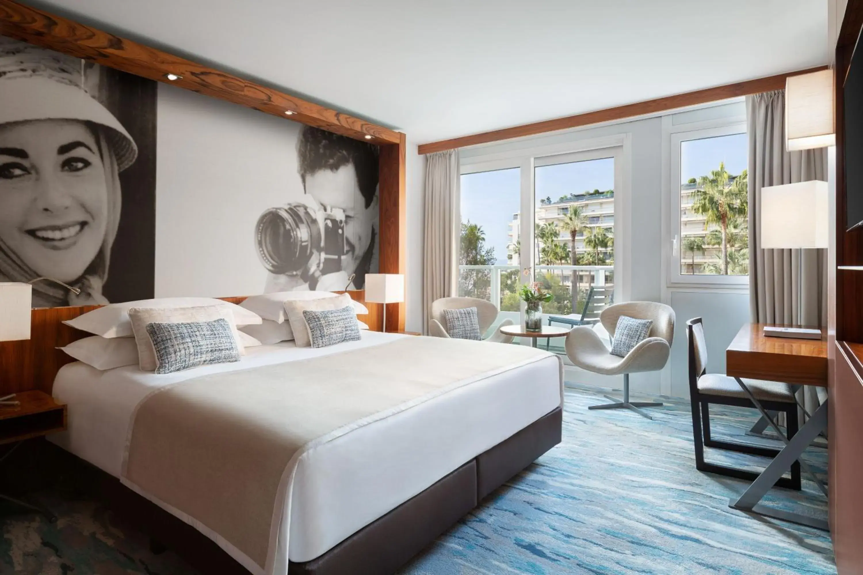 Deluxe Room with partial sea view in JW Marriott Cannes Deluxe Room with partial sea view in JW Marriott Cannes