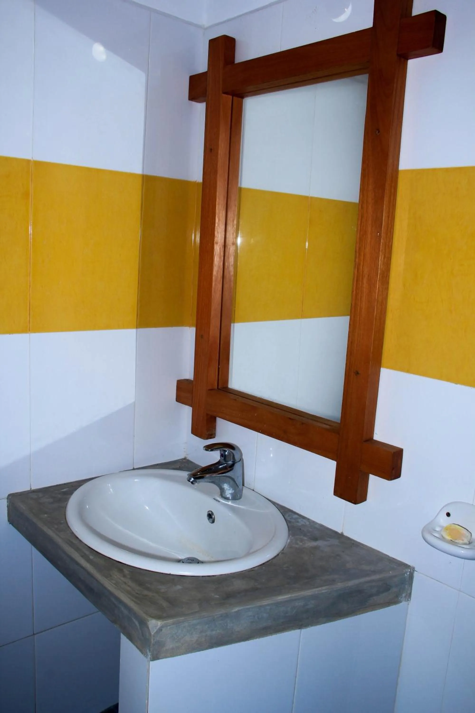 Bathroom in International Beach Hotel & Restaurant
