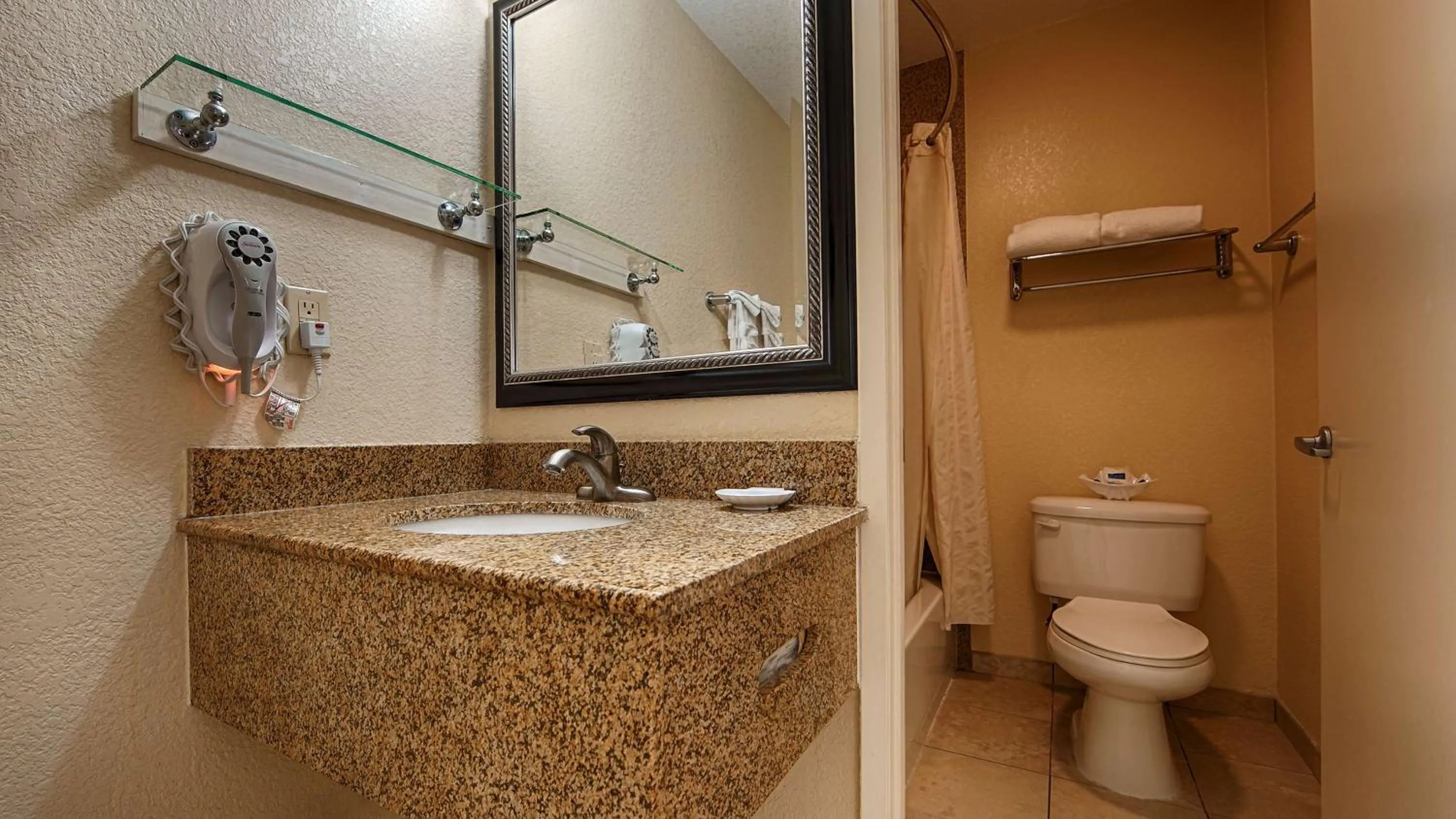 Bathroom in Best Western Poway/San Diego Hotel