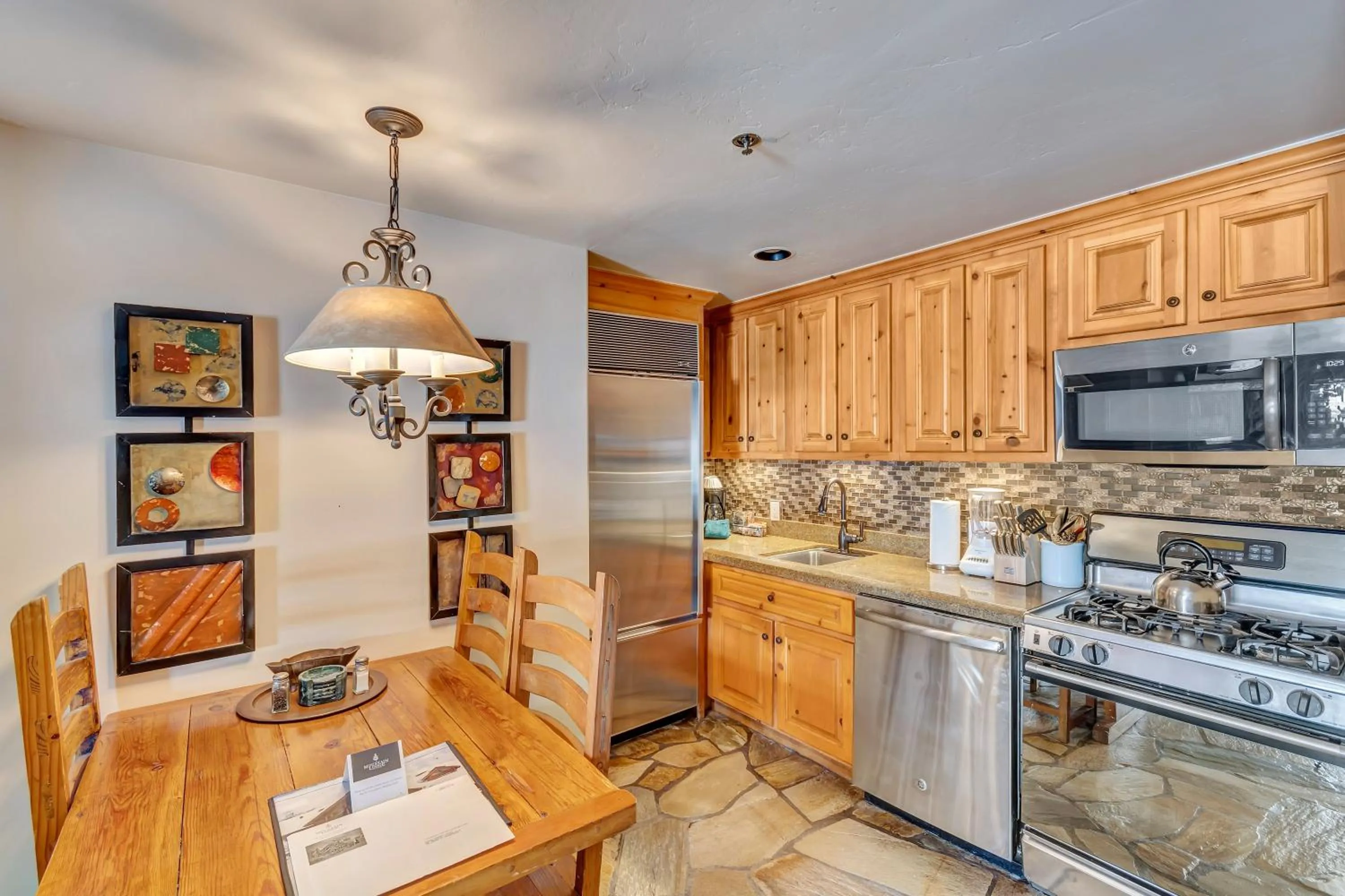 Living room in Mountain Lodge Telluride