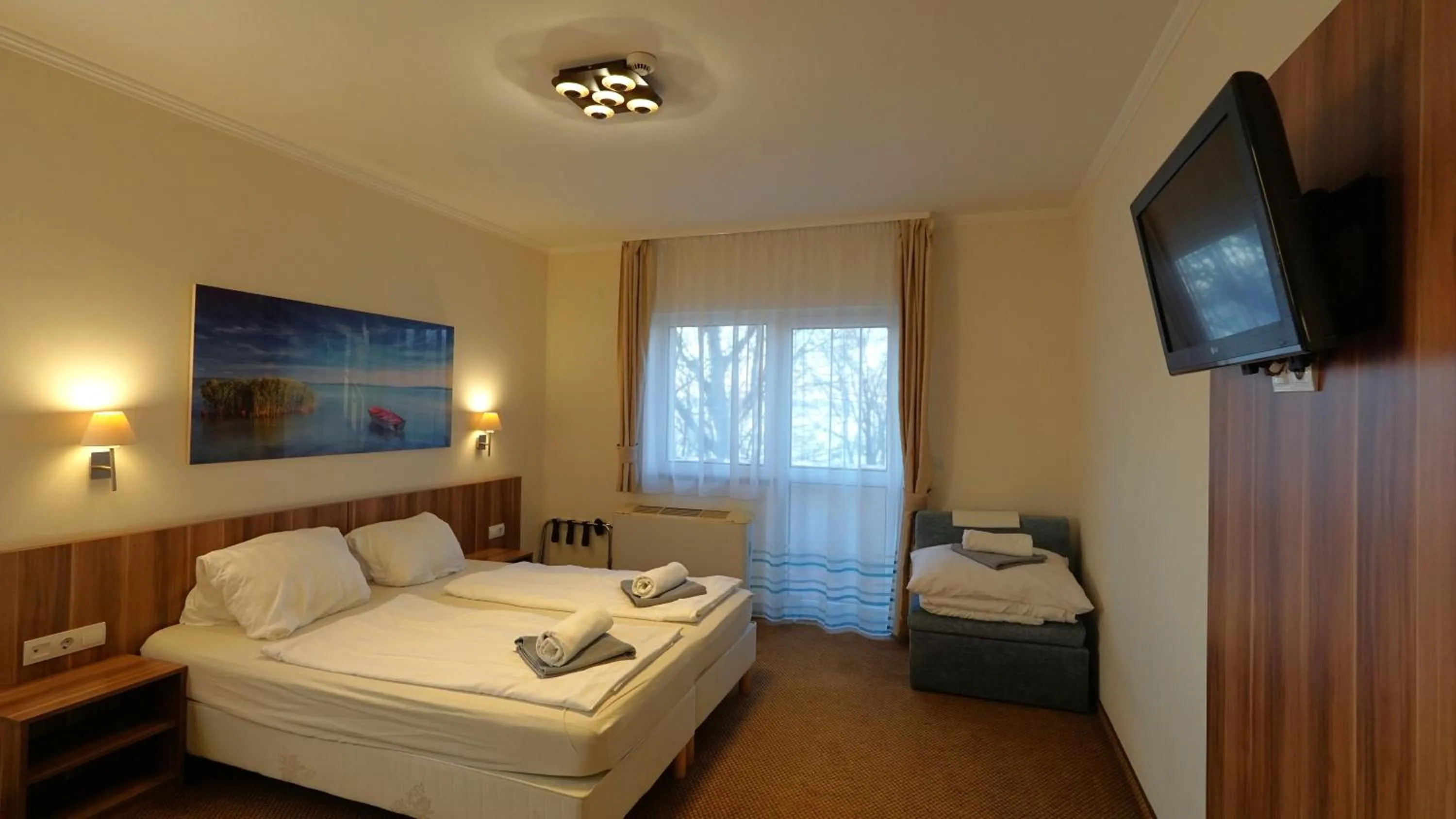 Photo of the whole room, Bed in Balaton Colors Beach Hotel