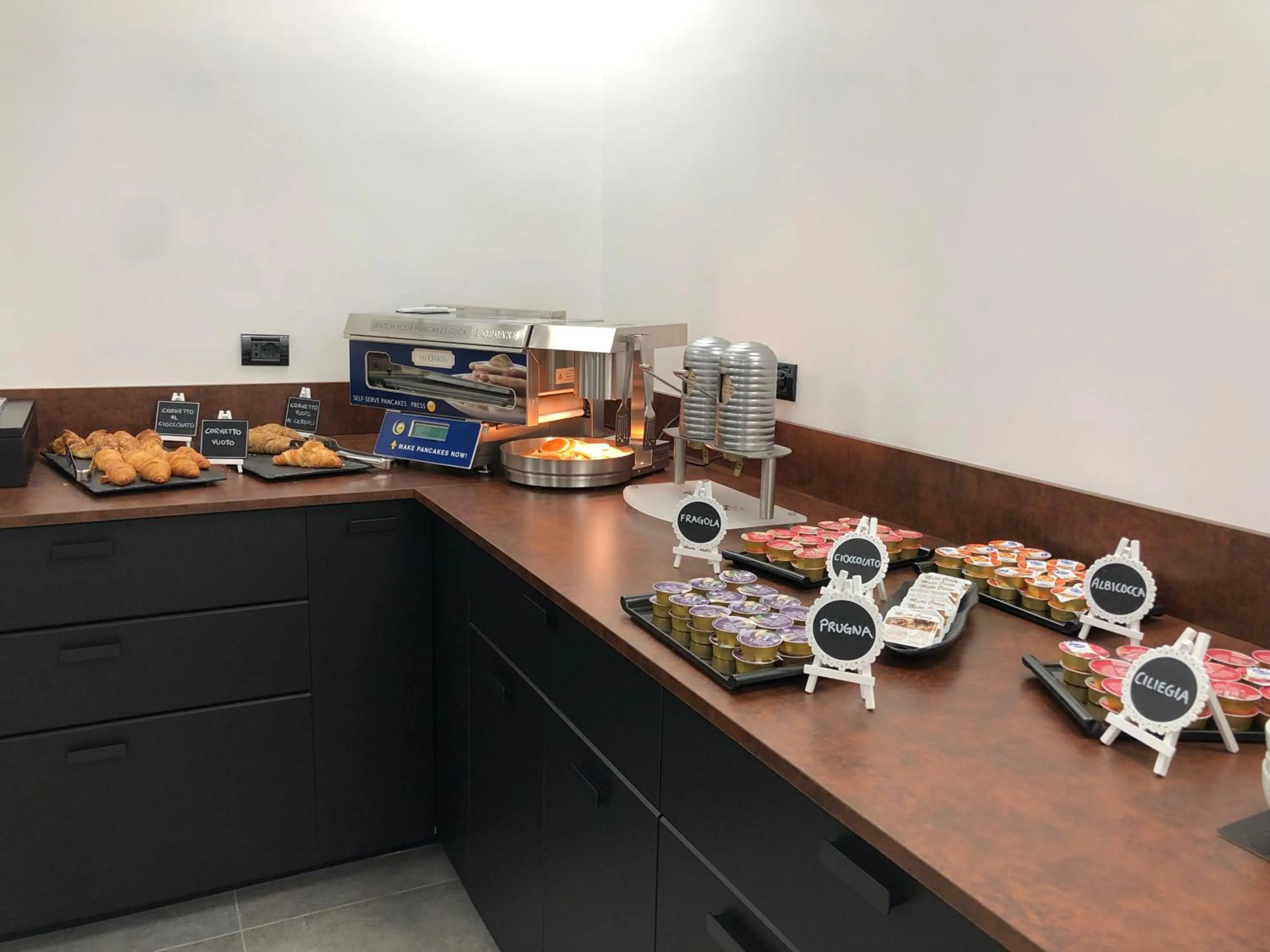 Breakfast in Residence Hotel Moderno