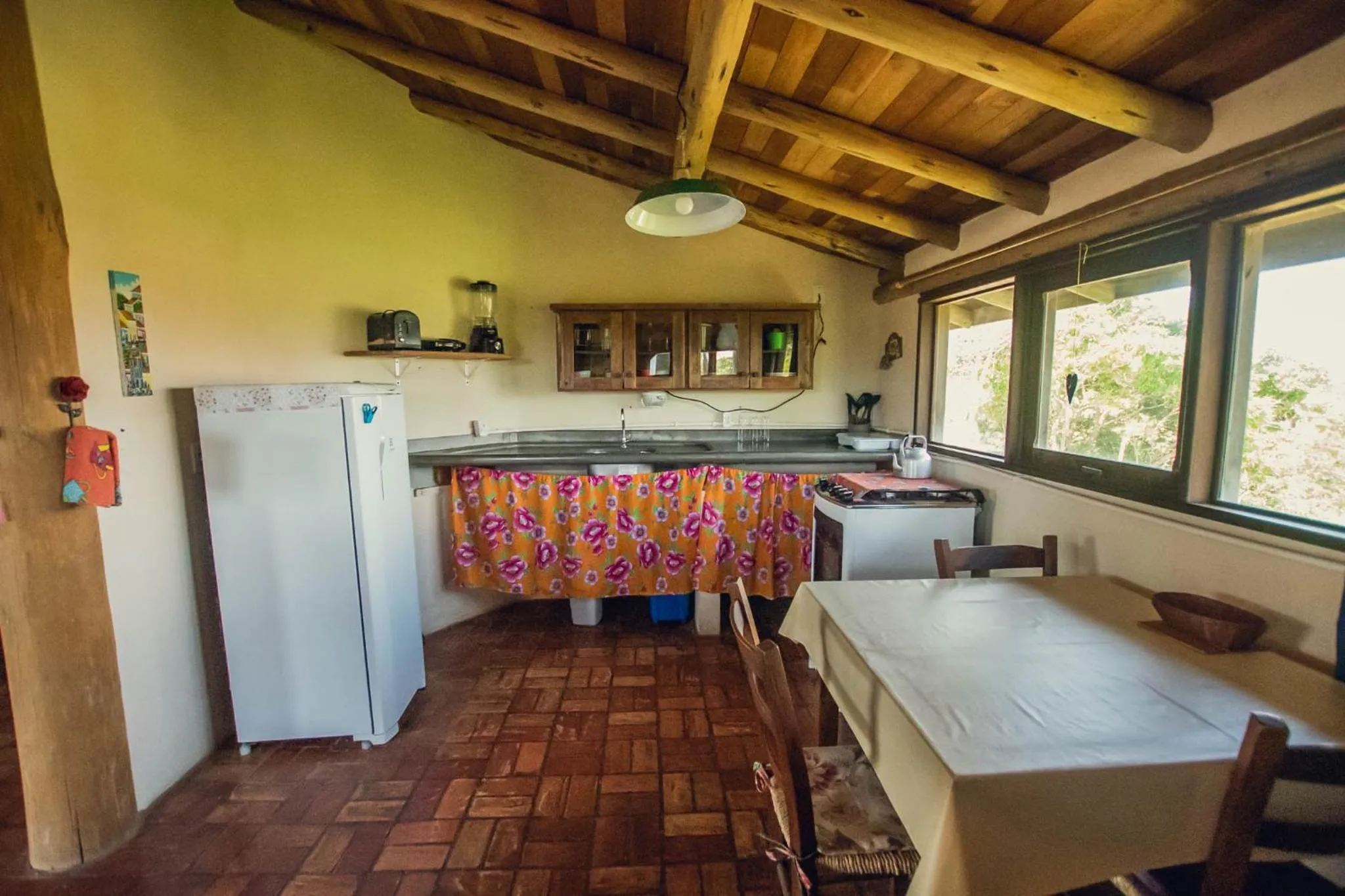 Kitchen or kitchenette in Pousada Gopak