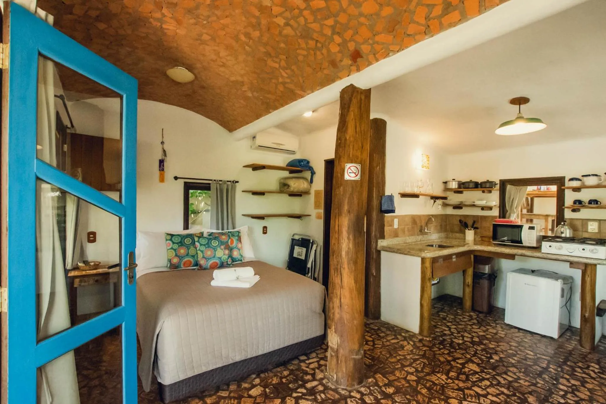 Photo of the whole room, Bed in Pousada Gopak