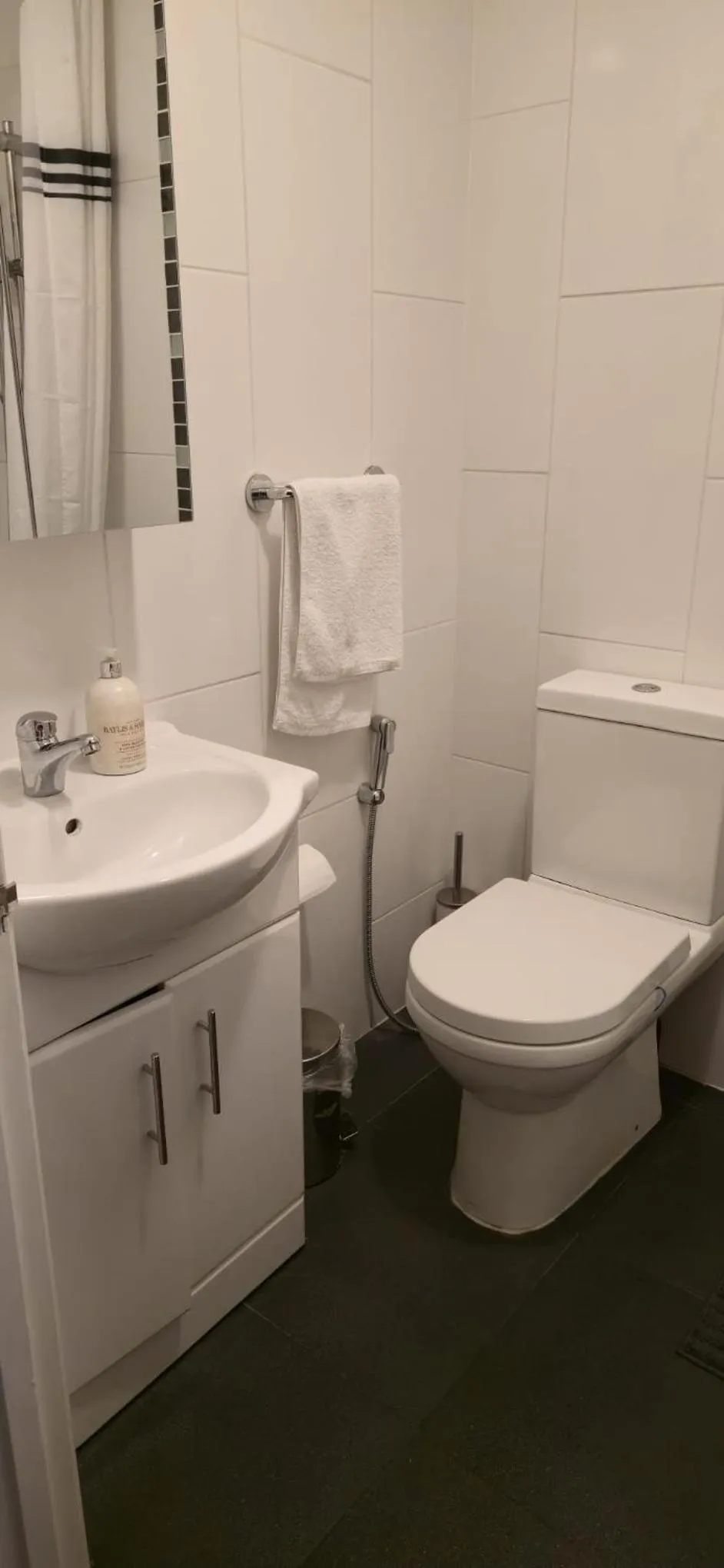 Bathroom in Apple House Wembley