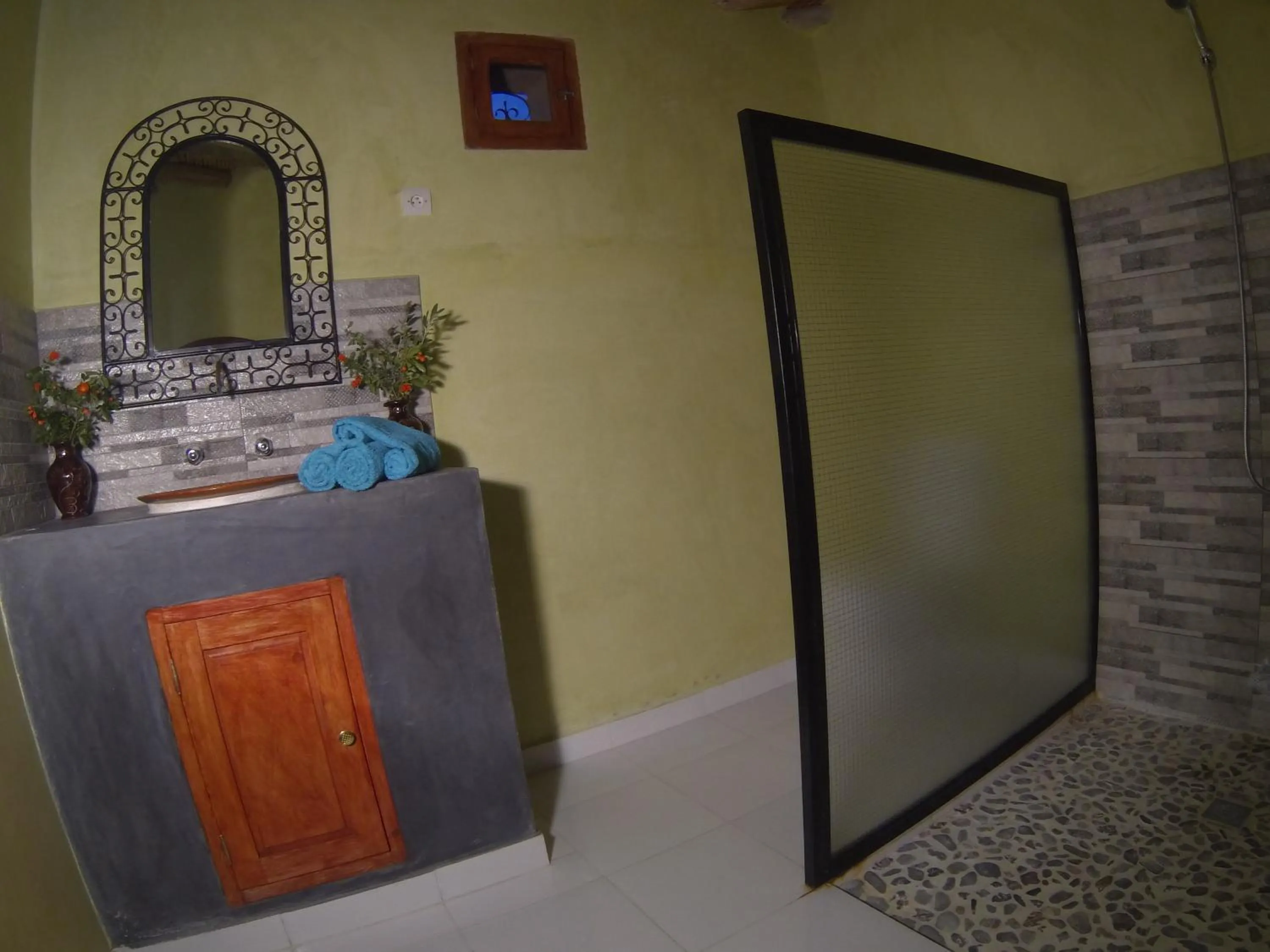 Bathroom in kasbah 123 soleil