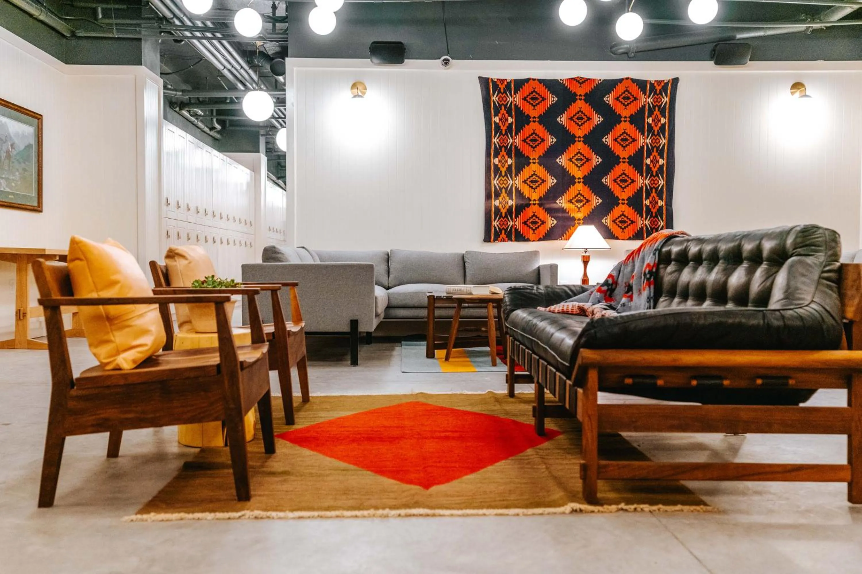 Communal lounge/ TV room in Cache House