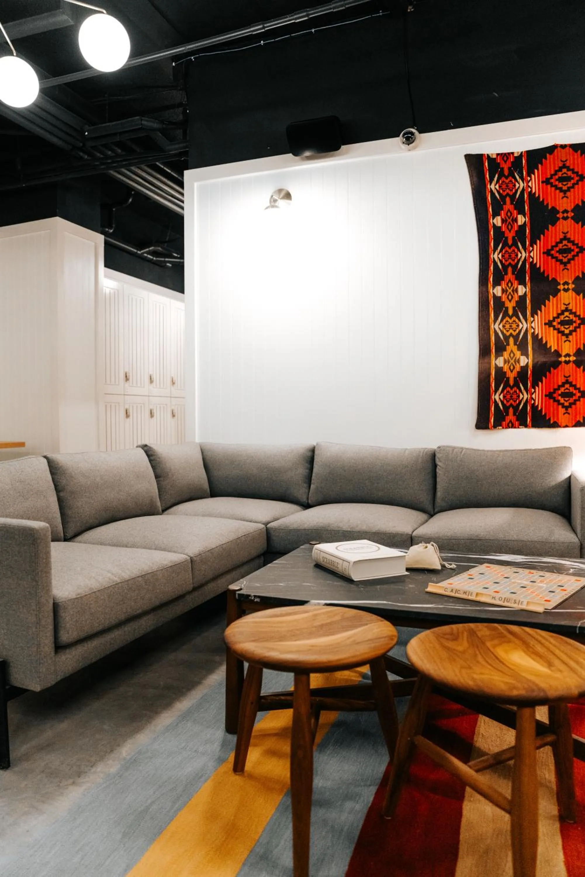 Communal lounge/ TV room in Cache House