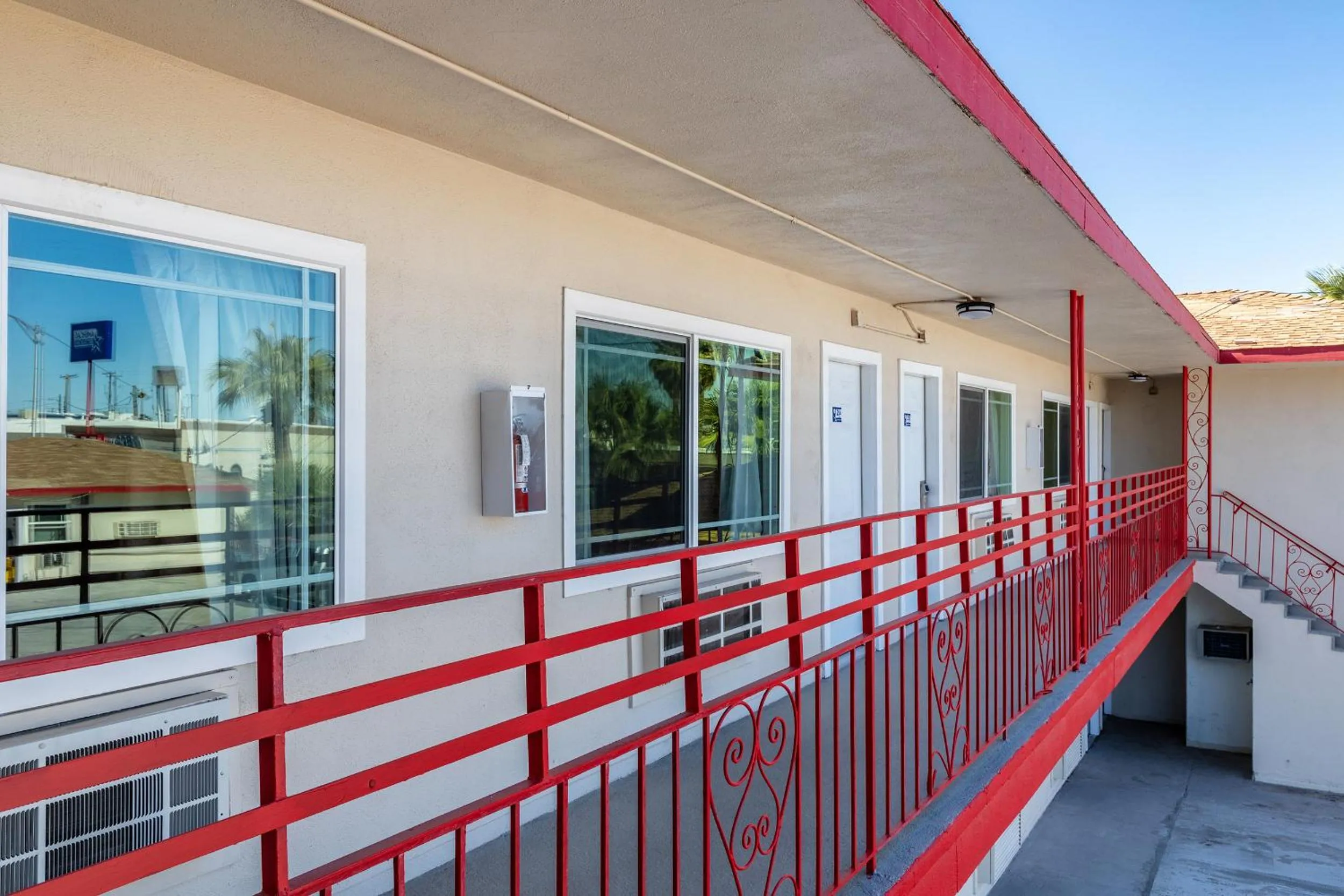 Property building in Econo Lodge Needles