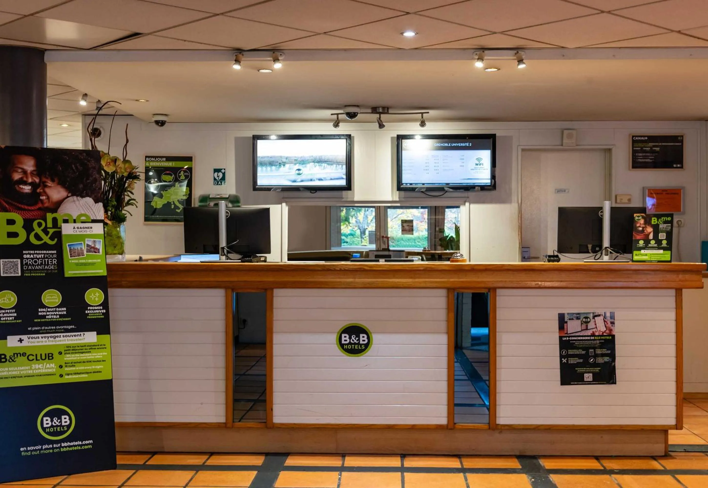 Lobby or reception in B&B HOTEL Grenoble Université 2