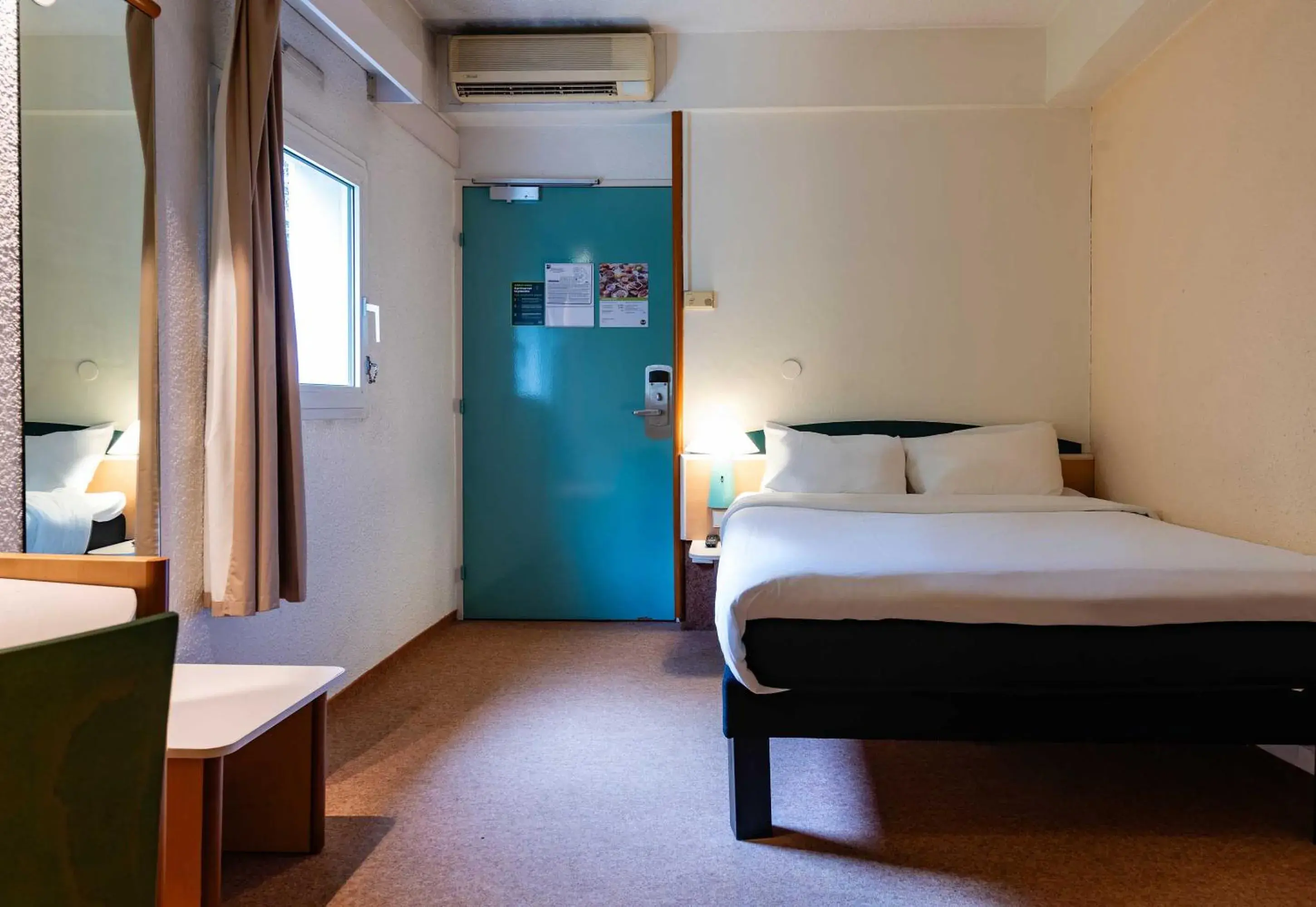 Standard Double Room in B&B HOTEL Grenoble Université 2 Standard Double Room in B&B HOTEL Grenoble Université 2