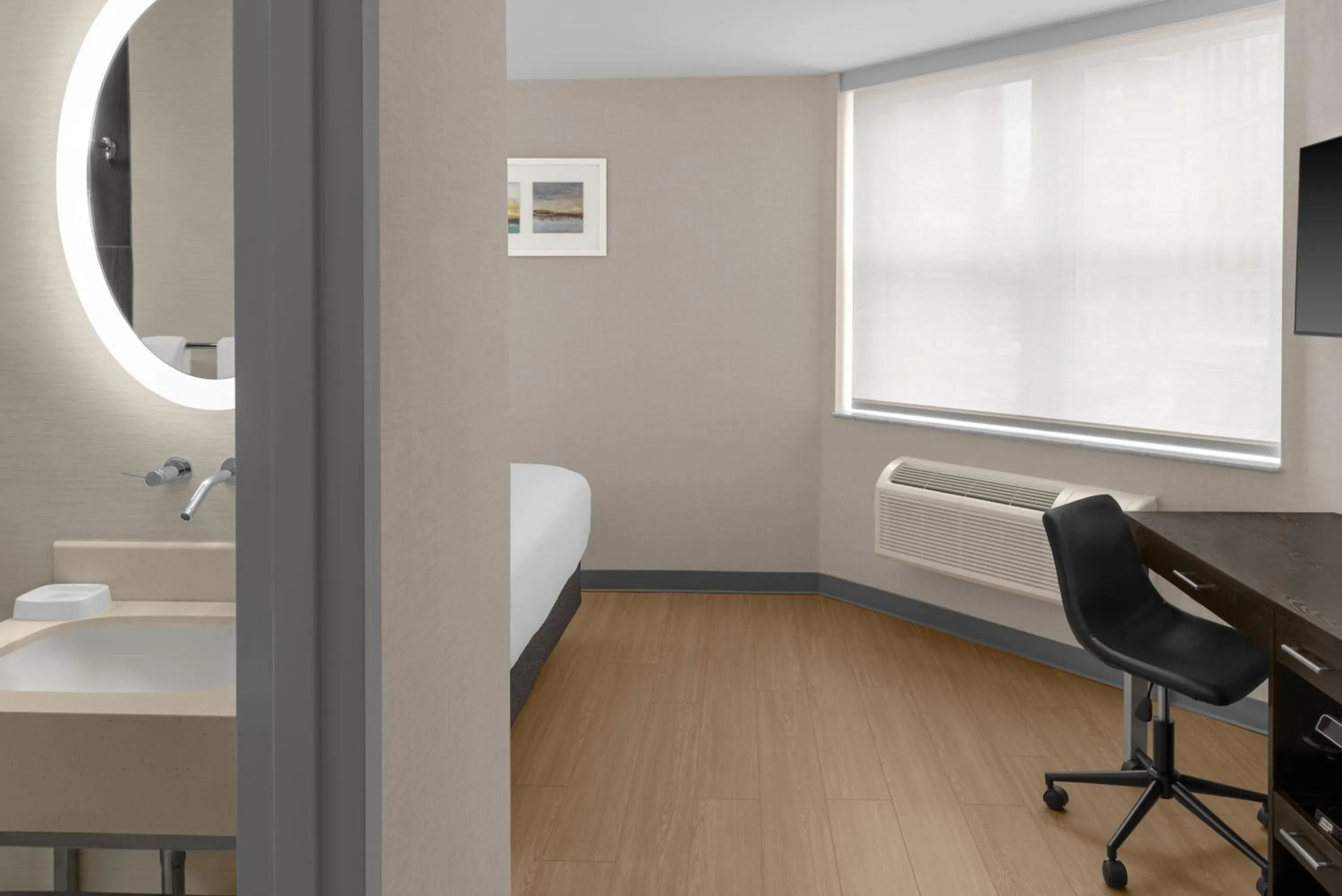 Photo of the whole room, Bed in Solita Soho Hotel