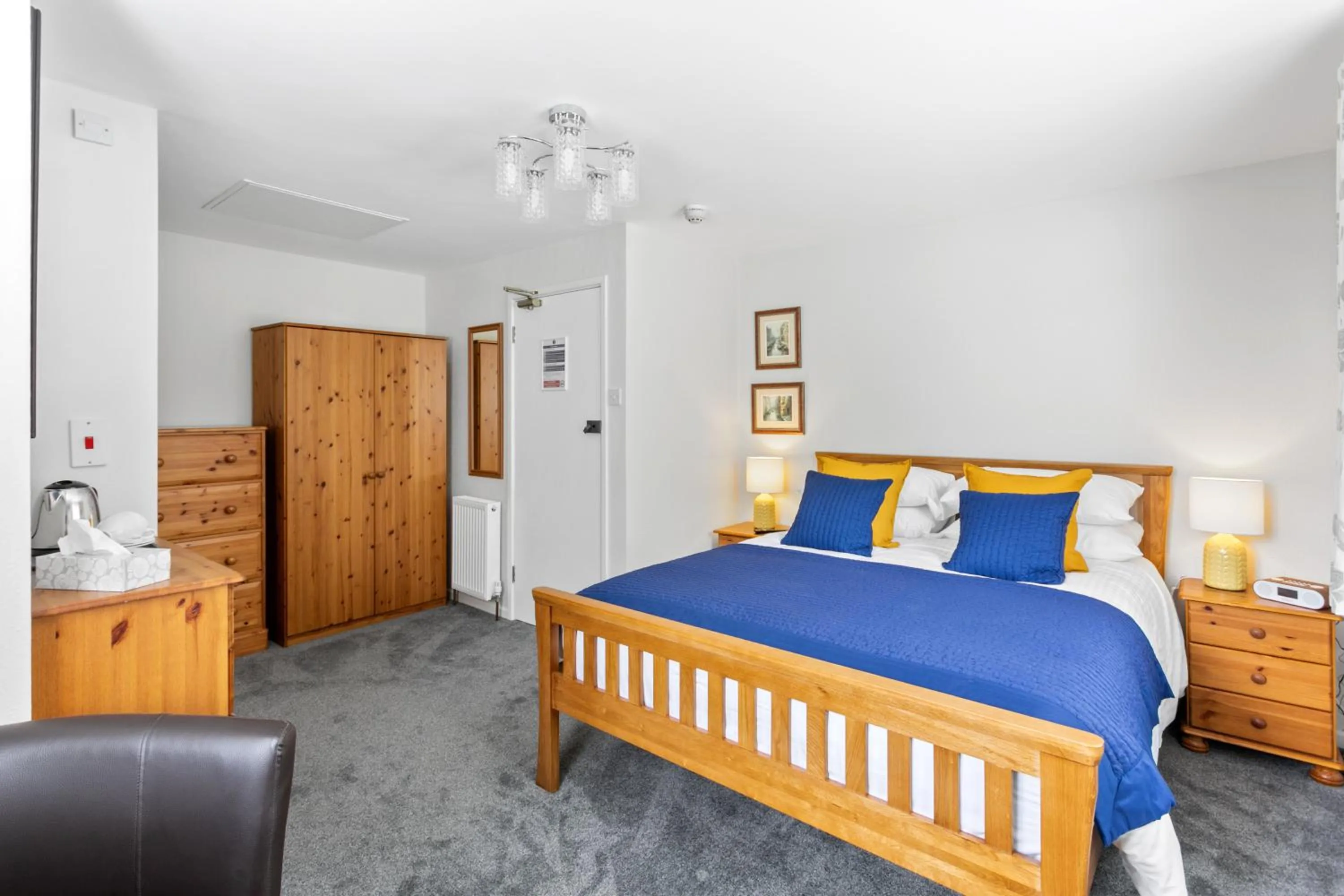 Bedroom, Bed in Stover Lodge