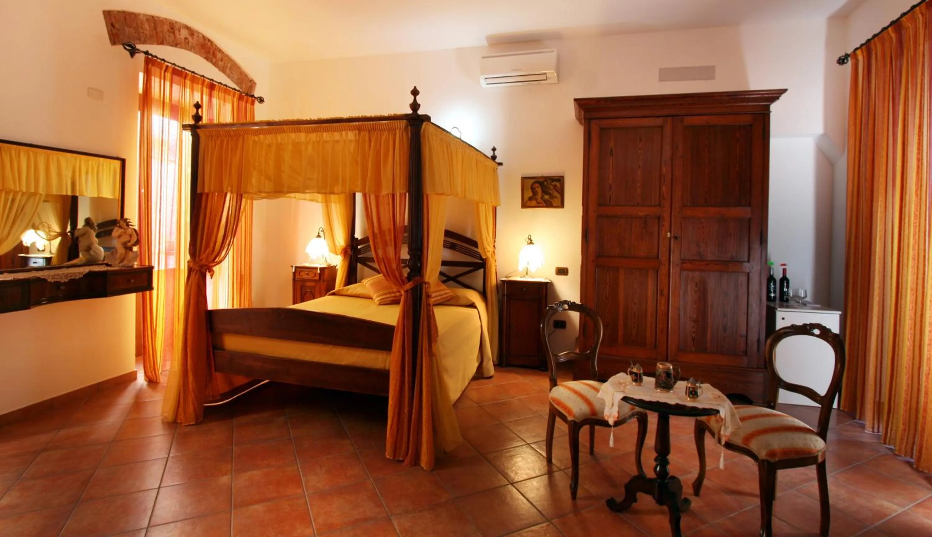 Bed in Donnaciccina Accomodation