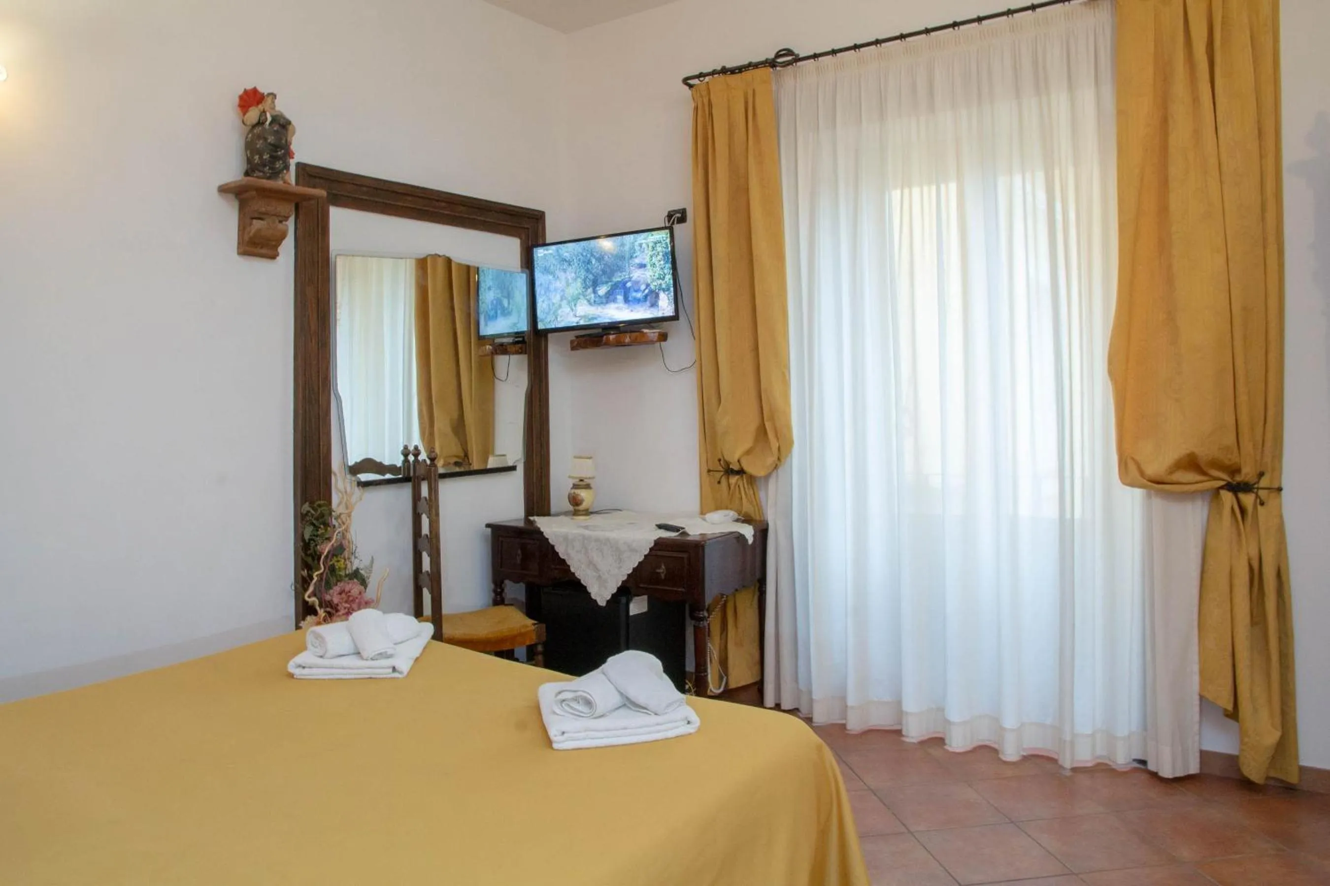 Bed in Donnaciccina Accomodation