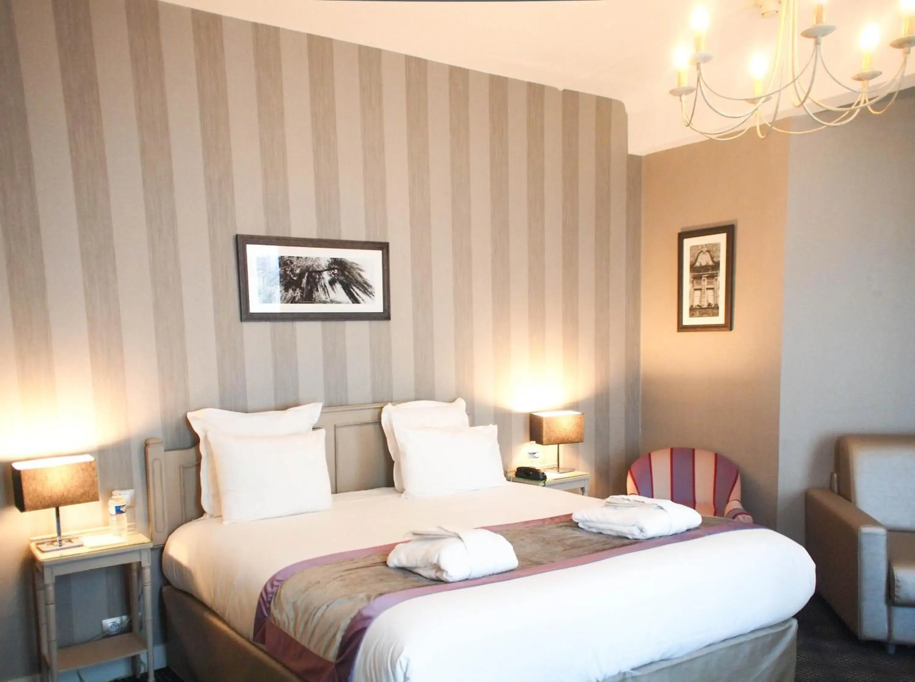 Suite in Hôtel Concordia Le Mans Centre Gare Suite in Hôtel Concordia Le Mans Centre Gare