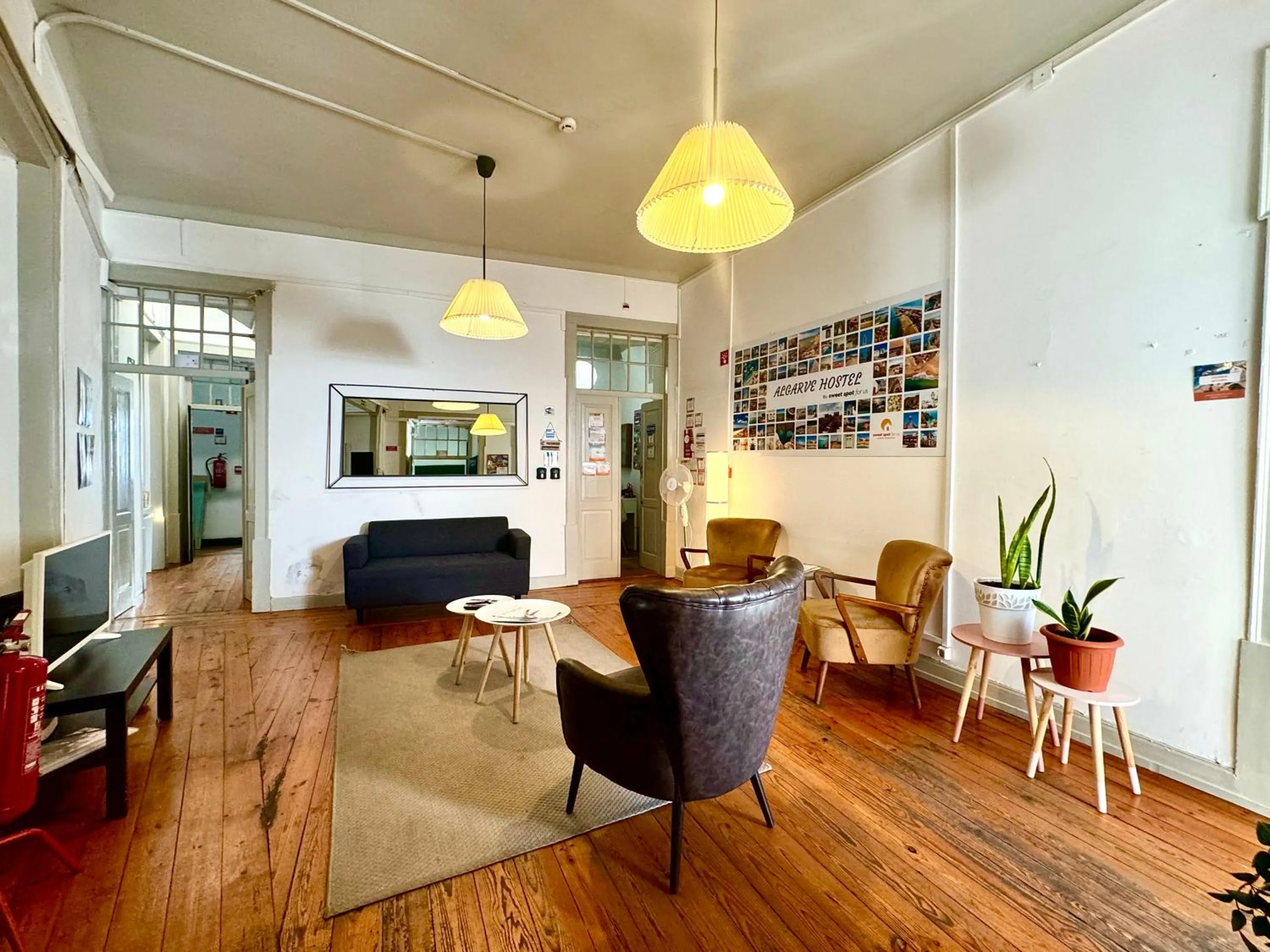 Algarve HOSTEL