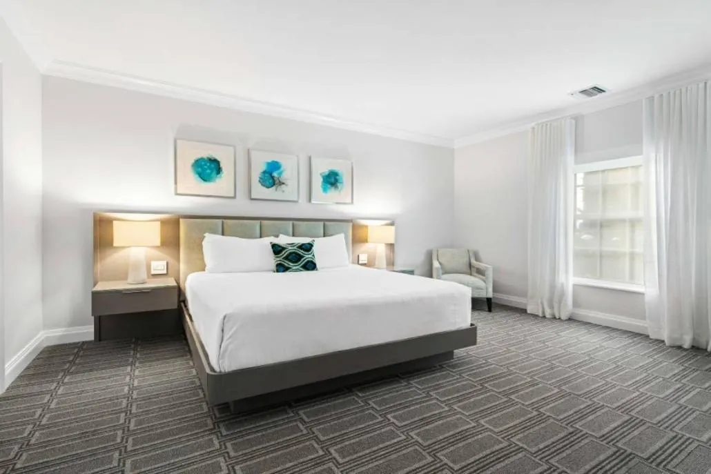 Bed in The Pillars Hotel & Club