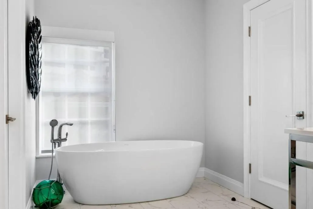 The Pillars Hotel & Club