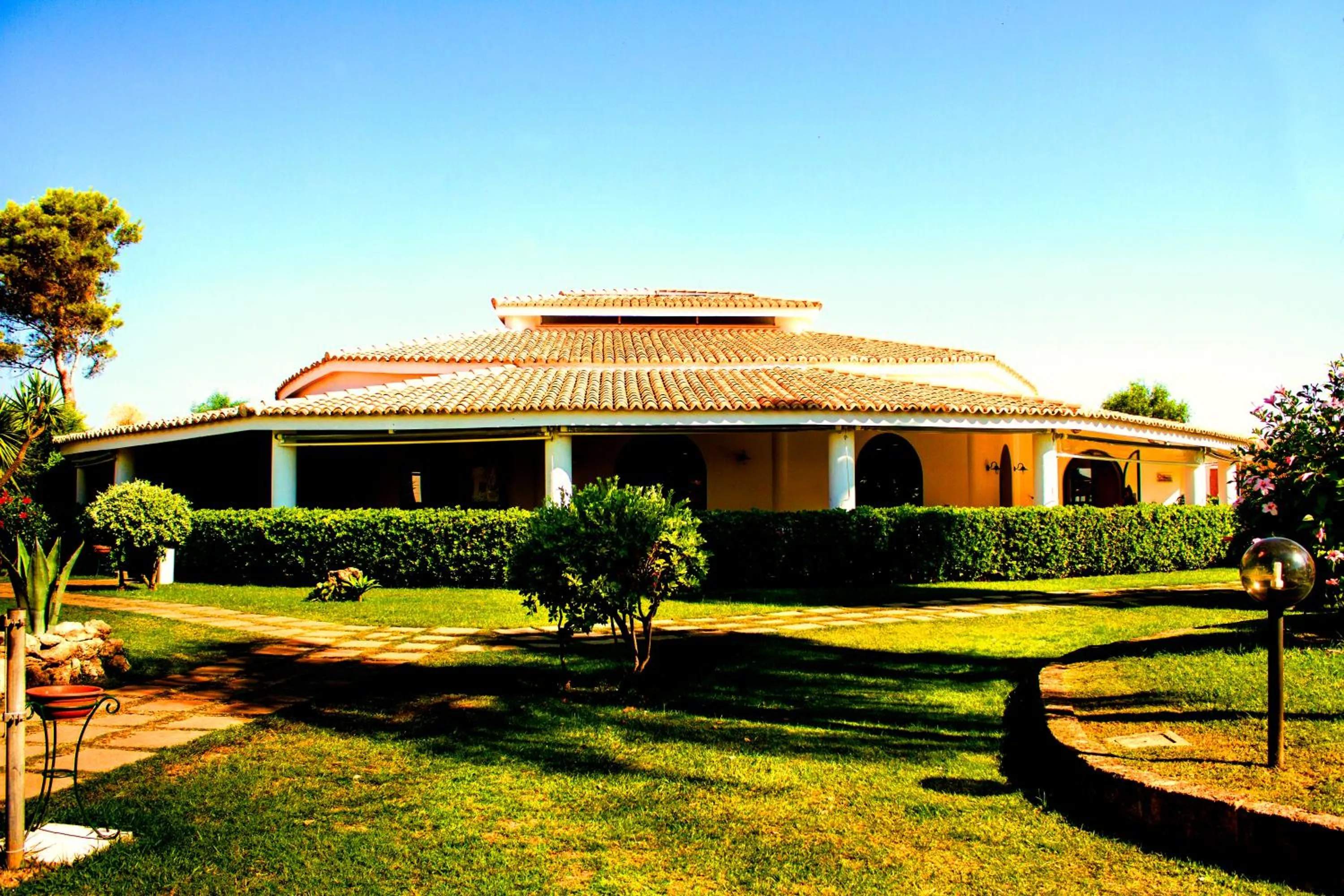 Restaurant/places to eat in Villaggio Spiagge Rosse