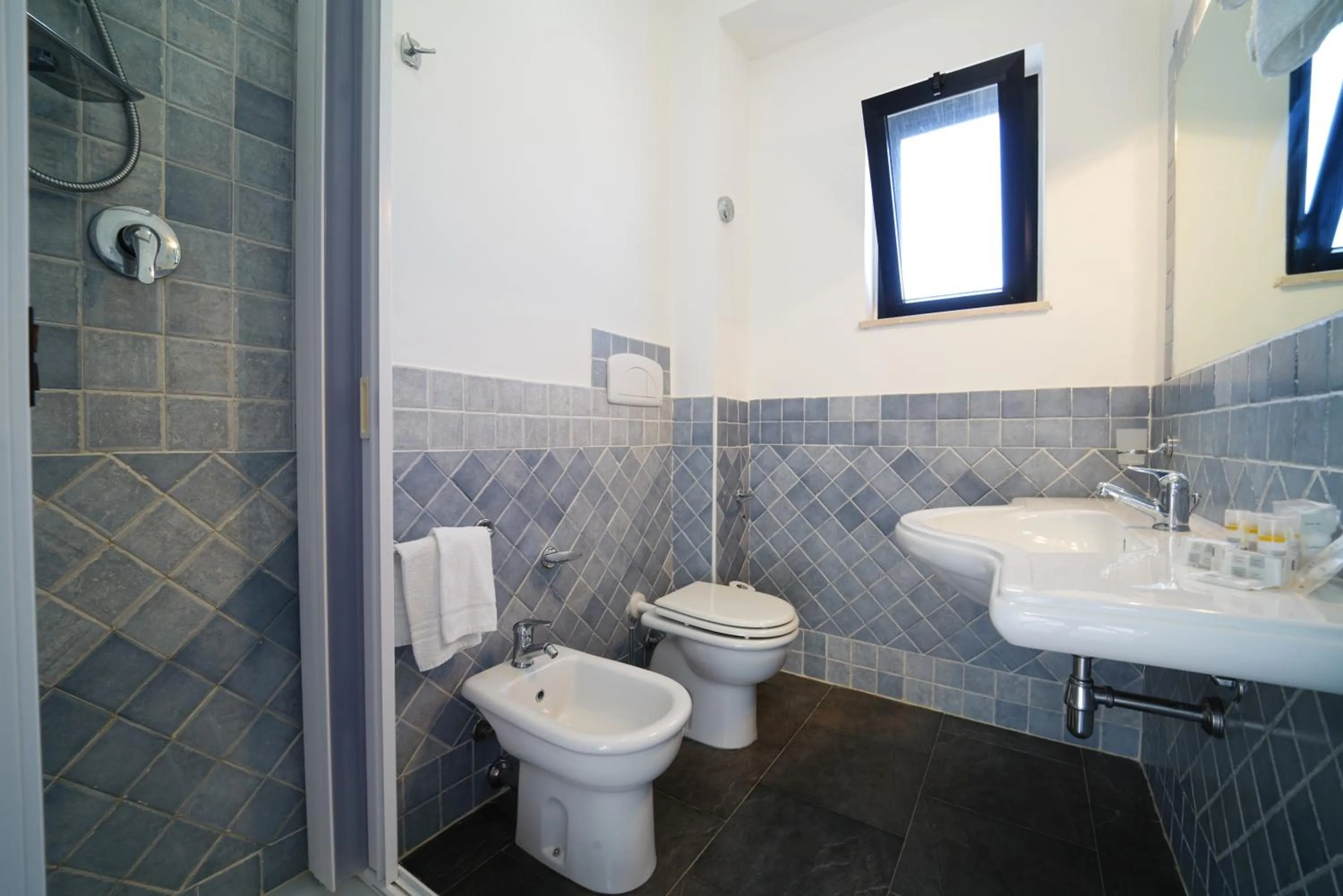 Shower in Villaggio Spiagge Rosse