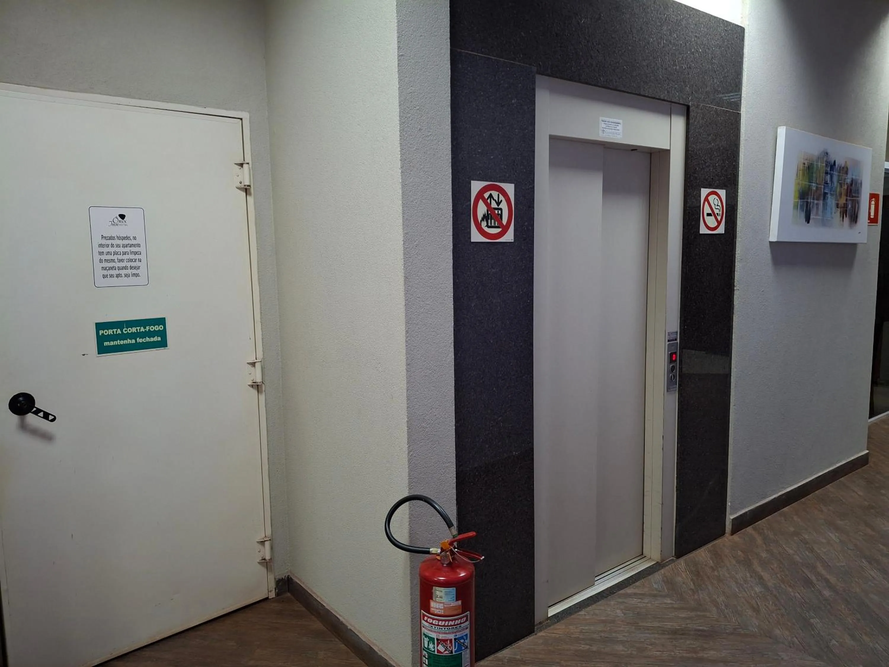 elevator in Ônix Inn Hotel Cravinhos
