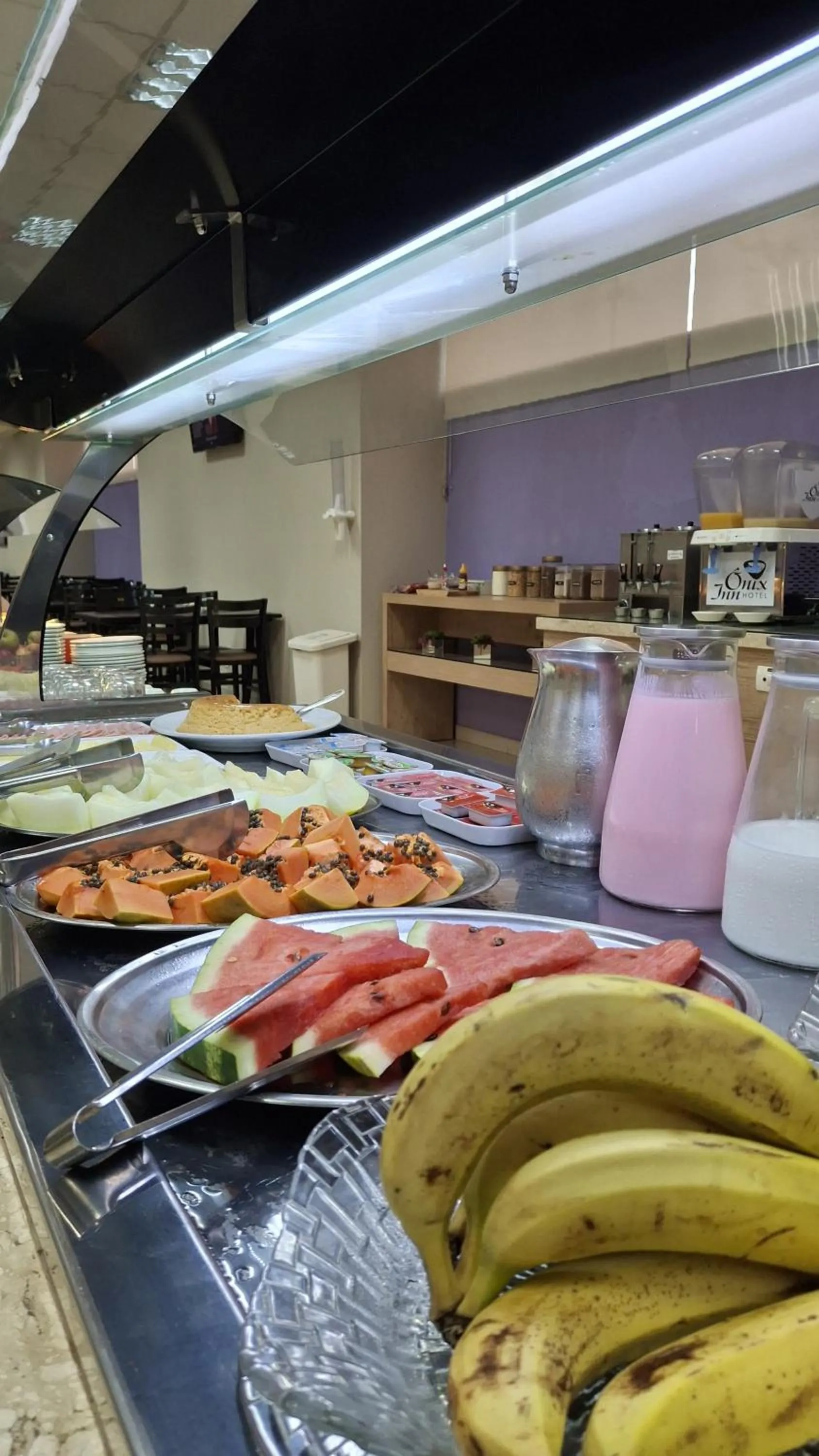Continental breakfast in Ônix Inn Hotel Cravinhos