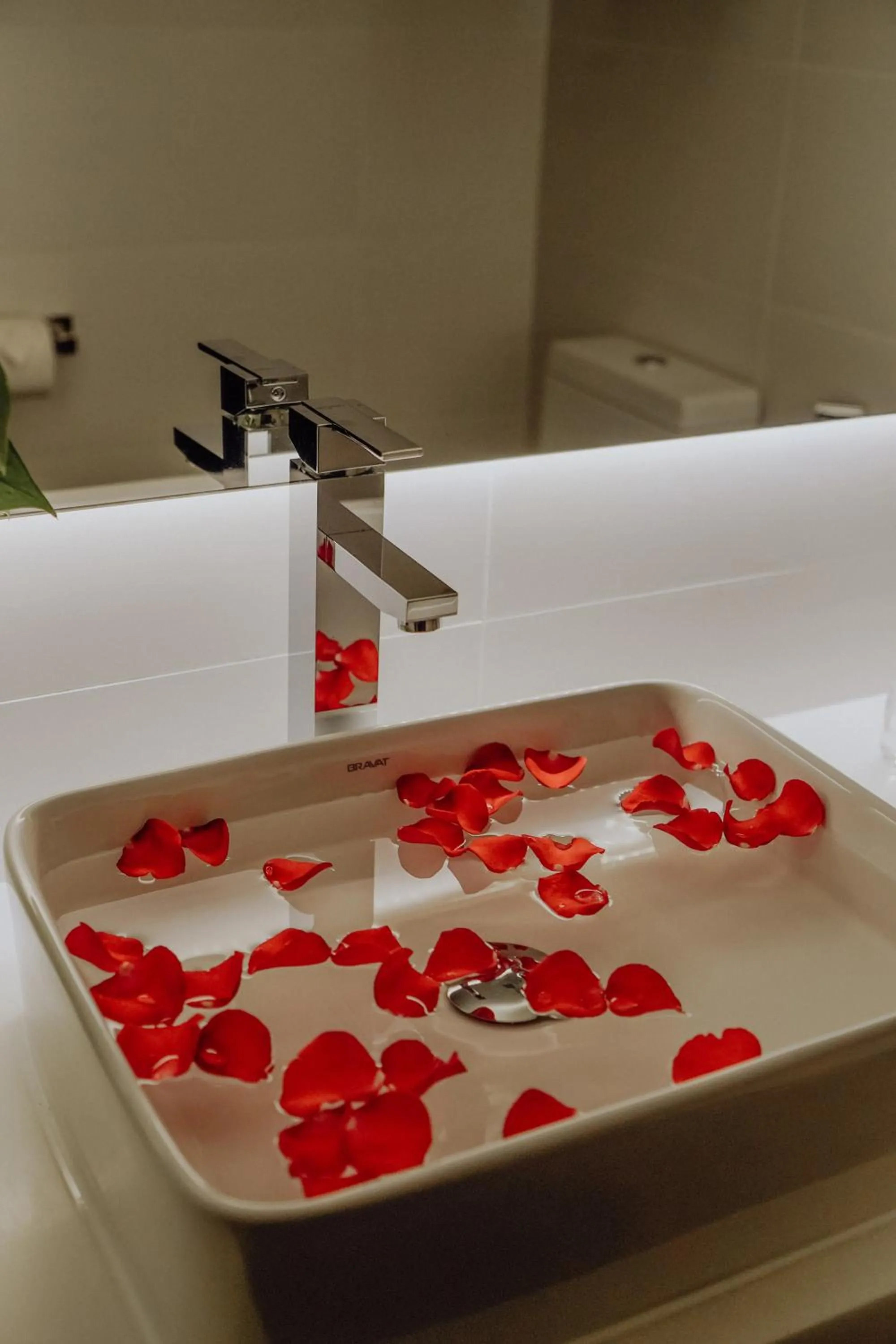 Bathroom in Carinae Danang Hotel