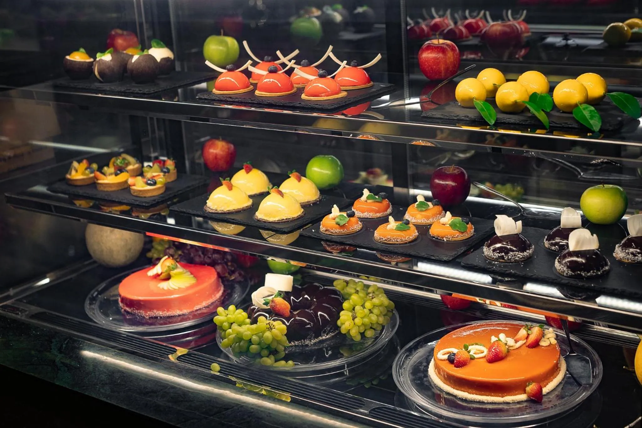 Food in Carinae Danang Hotel