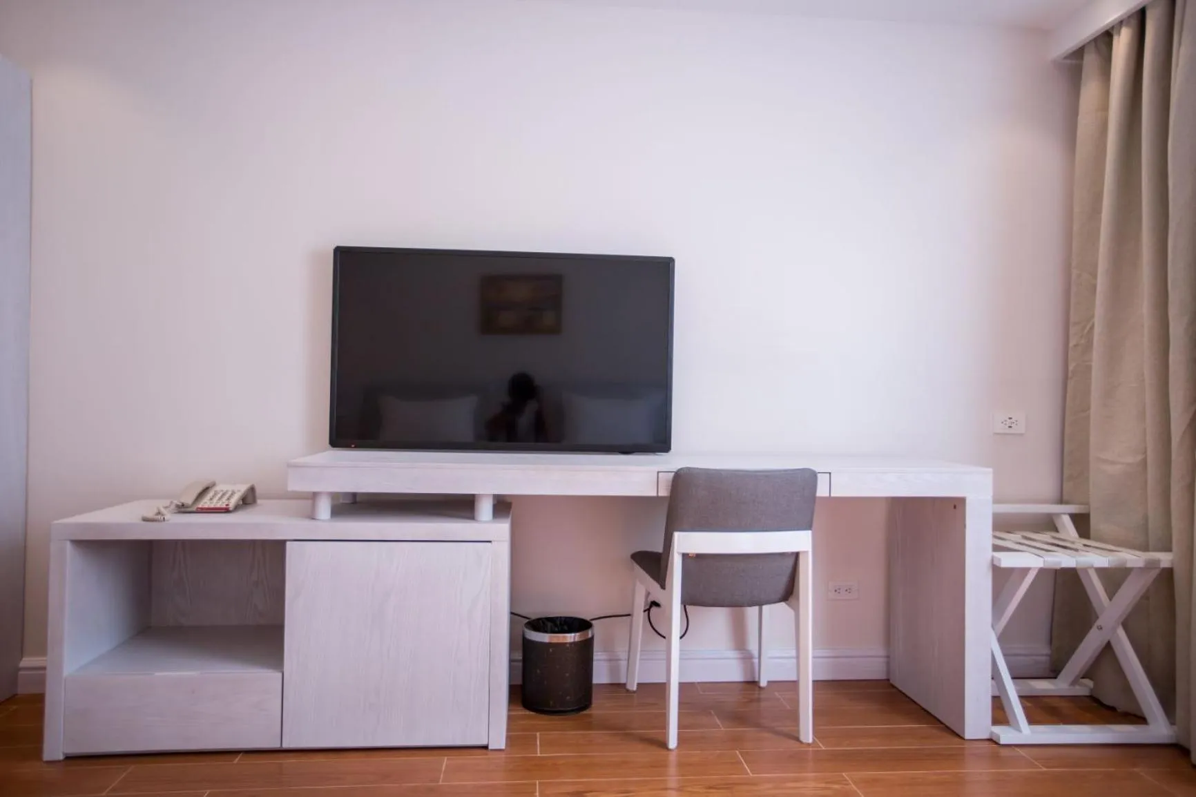 TV and multimedia in Hotel Americano